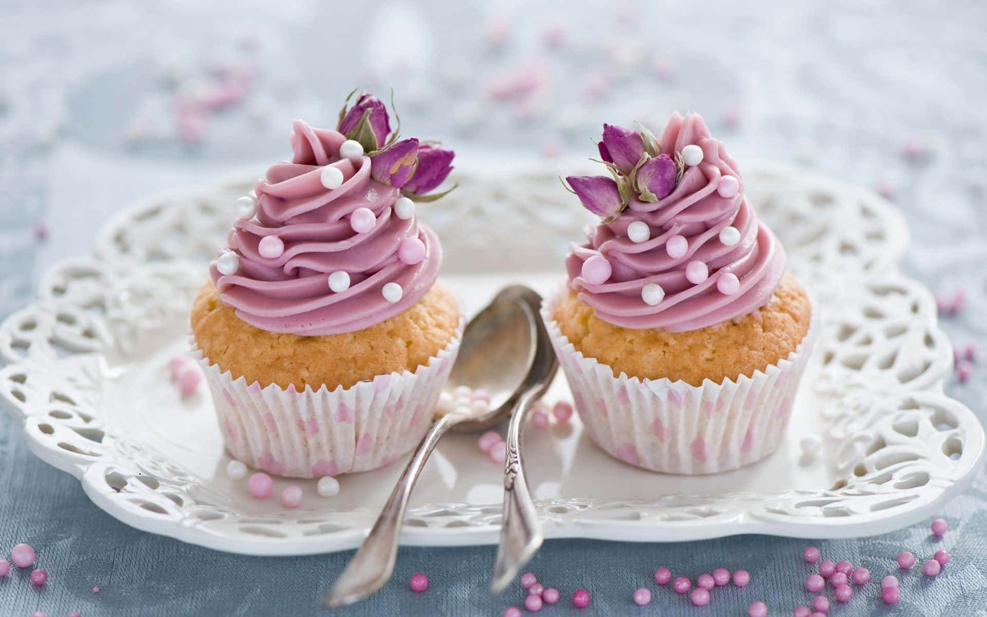 pink frosting, dried flowers, ornate white plate, Full HD Desktop Wallpaper