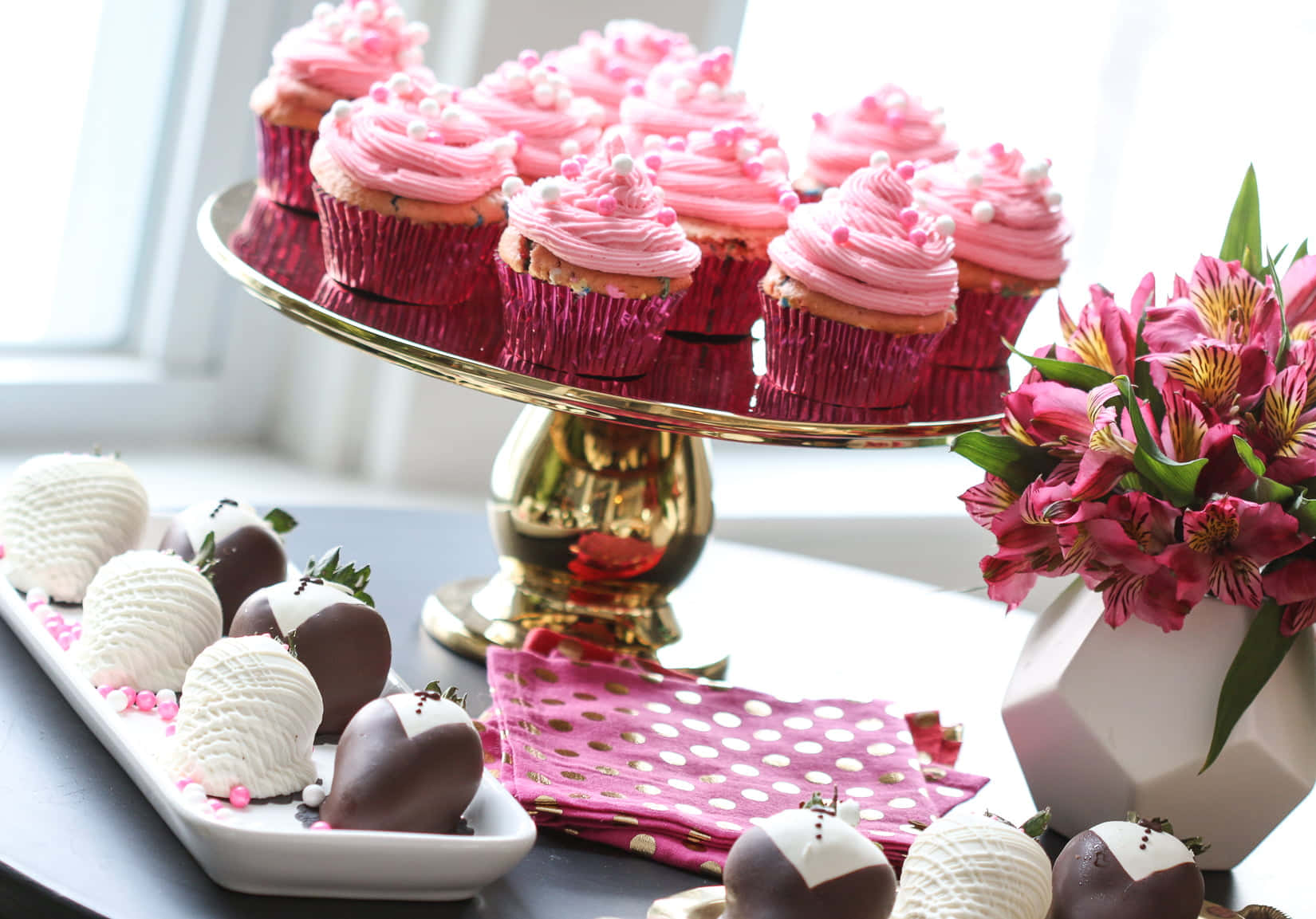 pink cupcakes, chocolate-covered strawberries, gold stand, HD Desktop Wallpaper