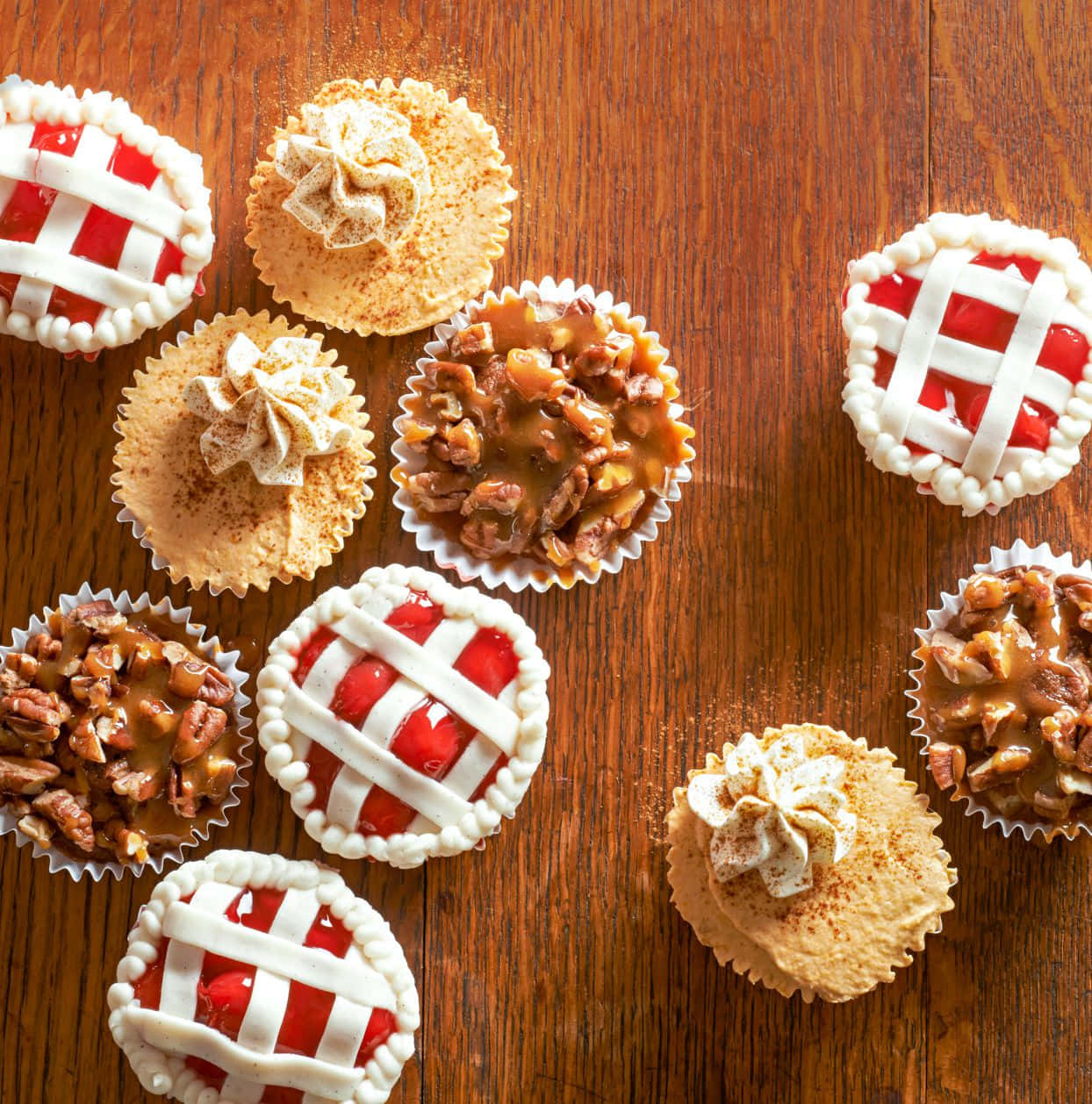 cute dessert, mini pies, lattice crusts, SD Phone Wallpaper