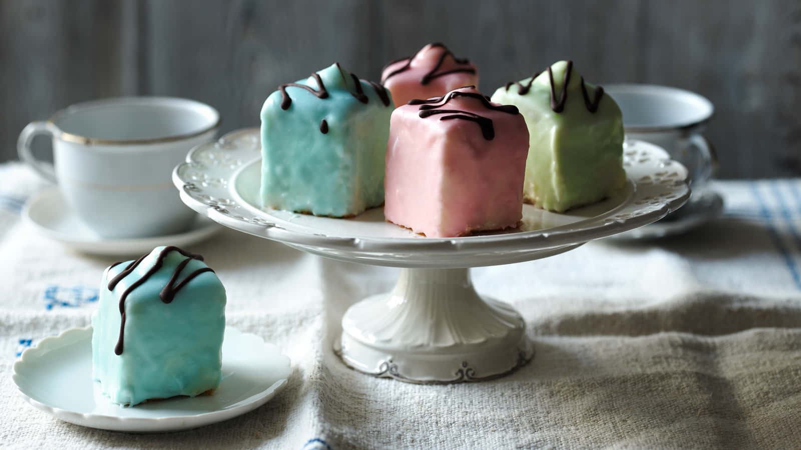 cake fondant, pastel-colored square cakes, chocolate drizzle, HD Desktop Wallpaper