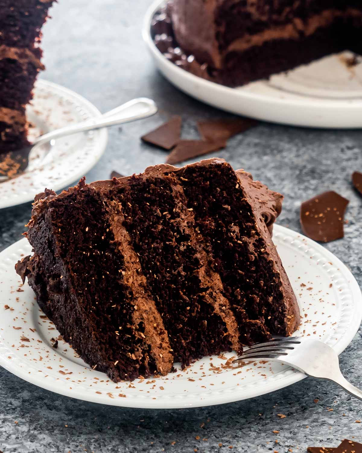 chocolate cake, glossy frosting, white plate, HD Phone Wallpaper