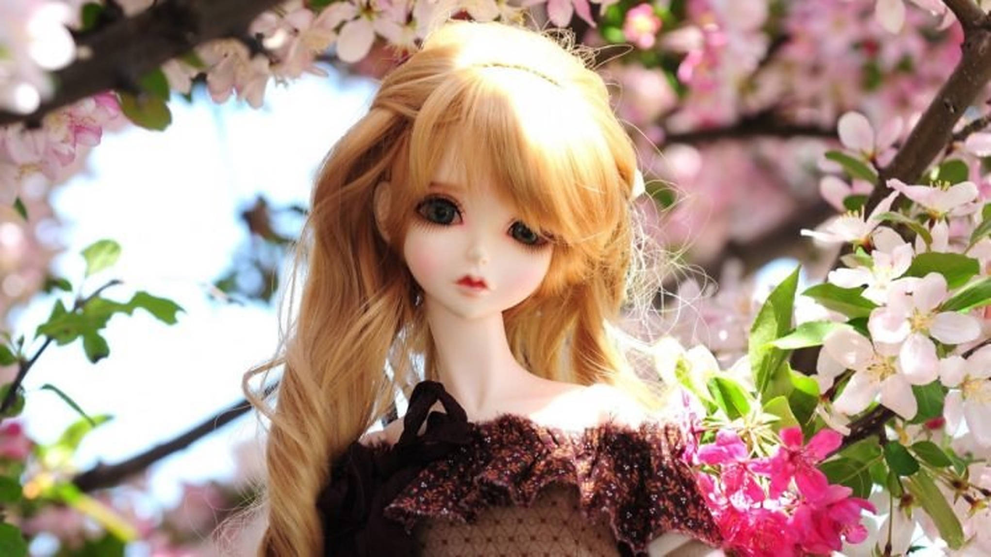 doll, long blonde hair, large eyes, Full HD Desktop Wallpaper