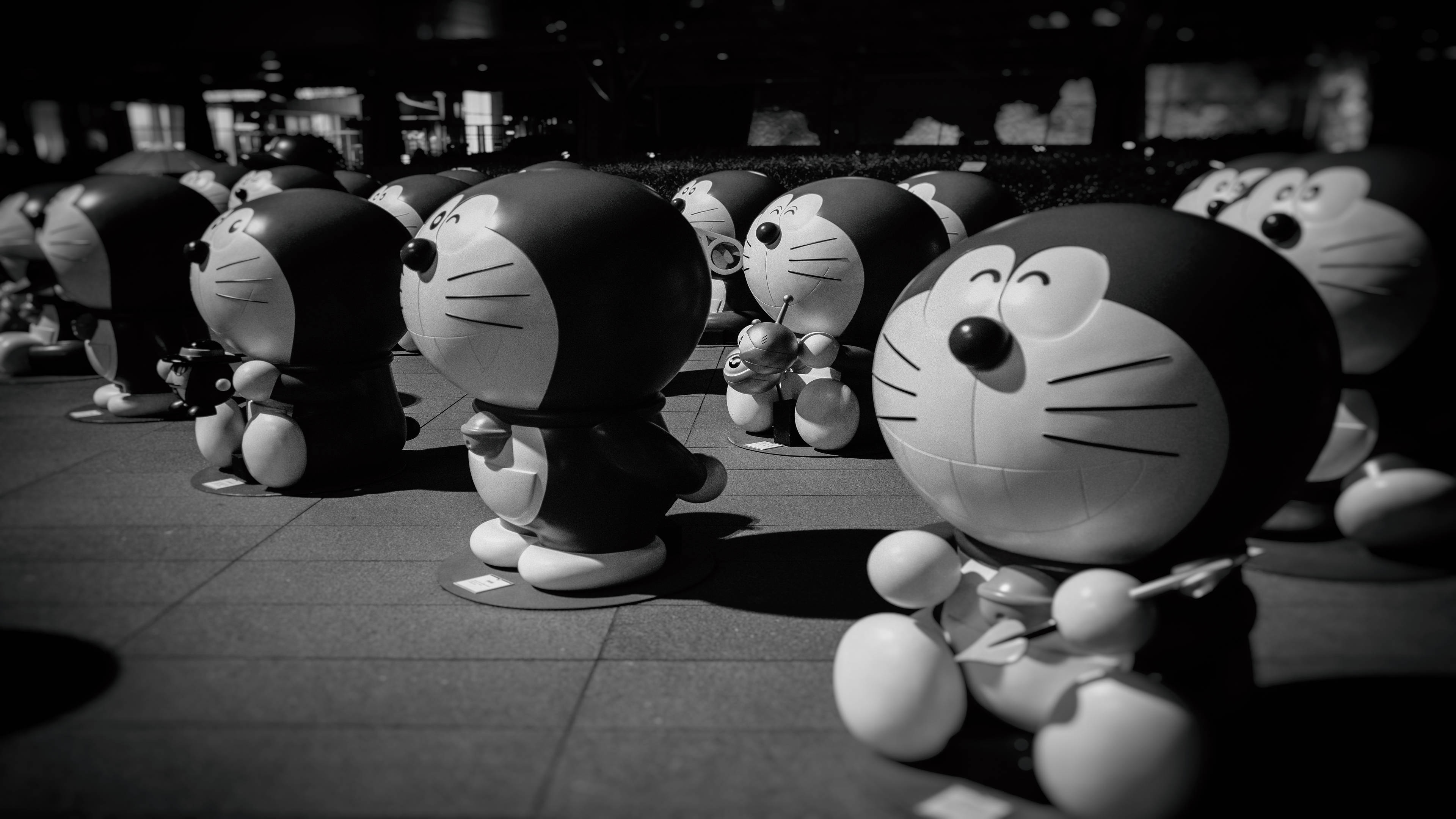 Doraemon, black and white, statues, 4K Desktop Wallpaper