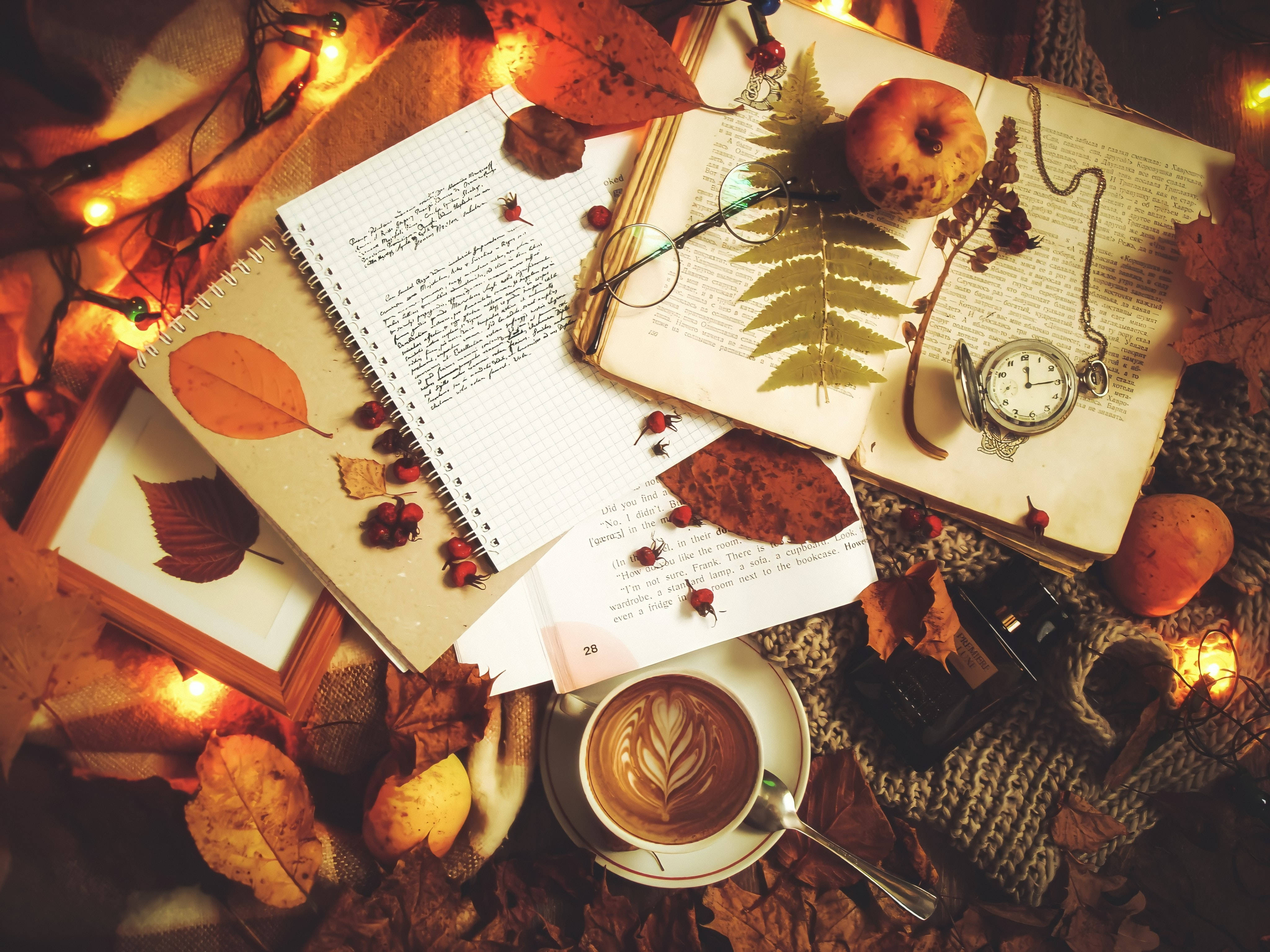 cozy autumn coffee and fruits aesthetic, coffee latte leaf art, notebooks, 4K Desktop Wallpaper
