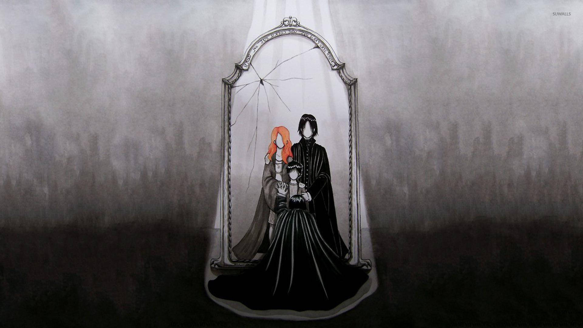 cracked ornate mirror, haunting family portrait, man woman and child, Full HD Desktop Wallpaper