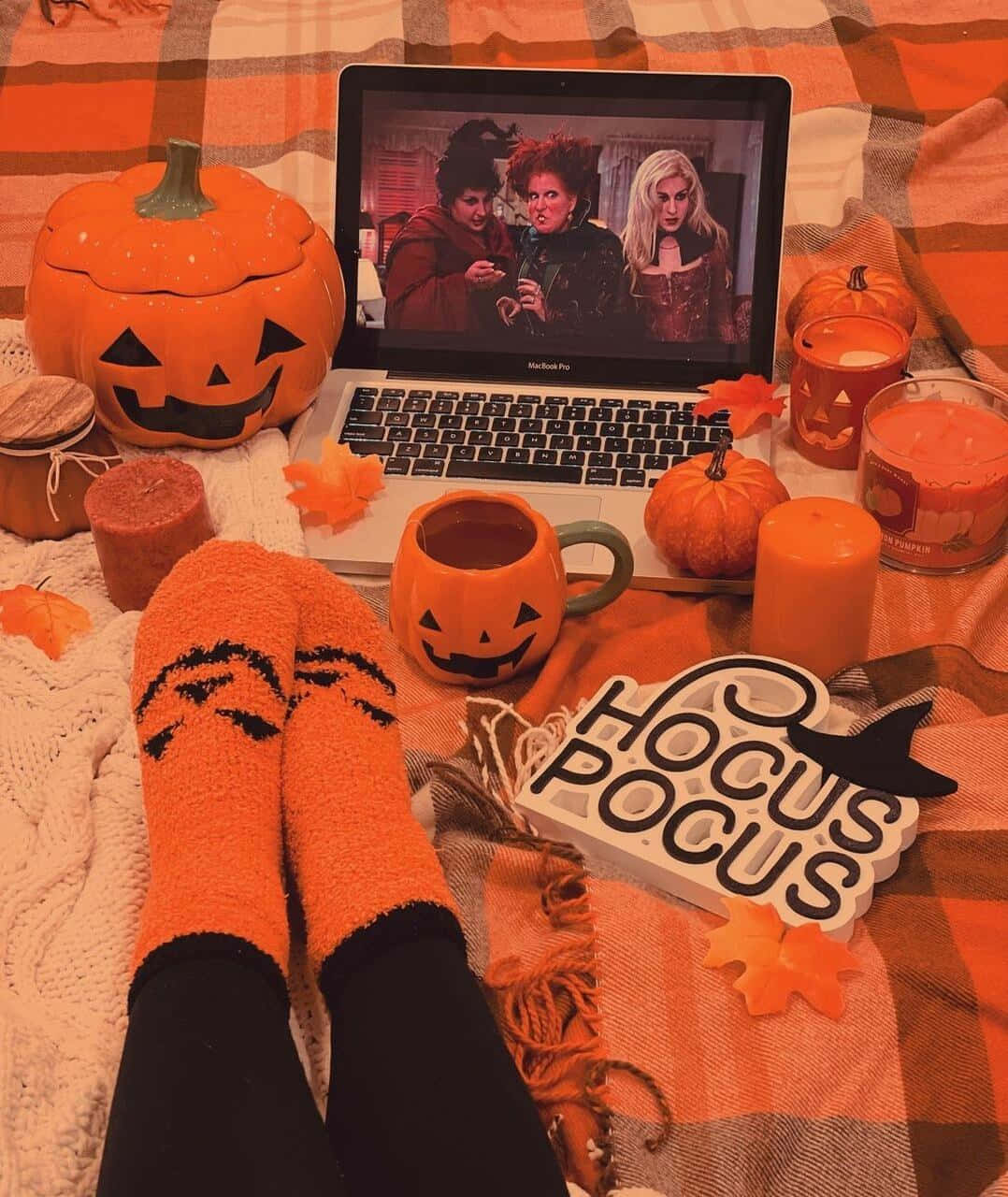 Hocus Pocus, pumpkin socks, candles, HD Phone Wallpaper