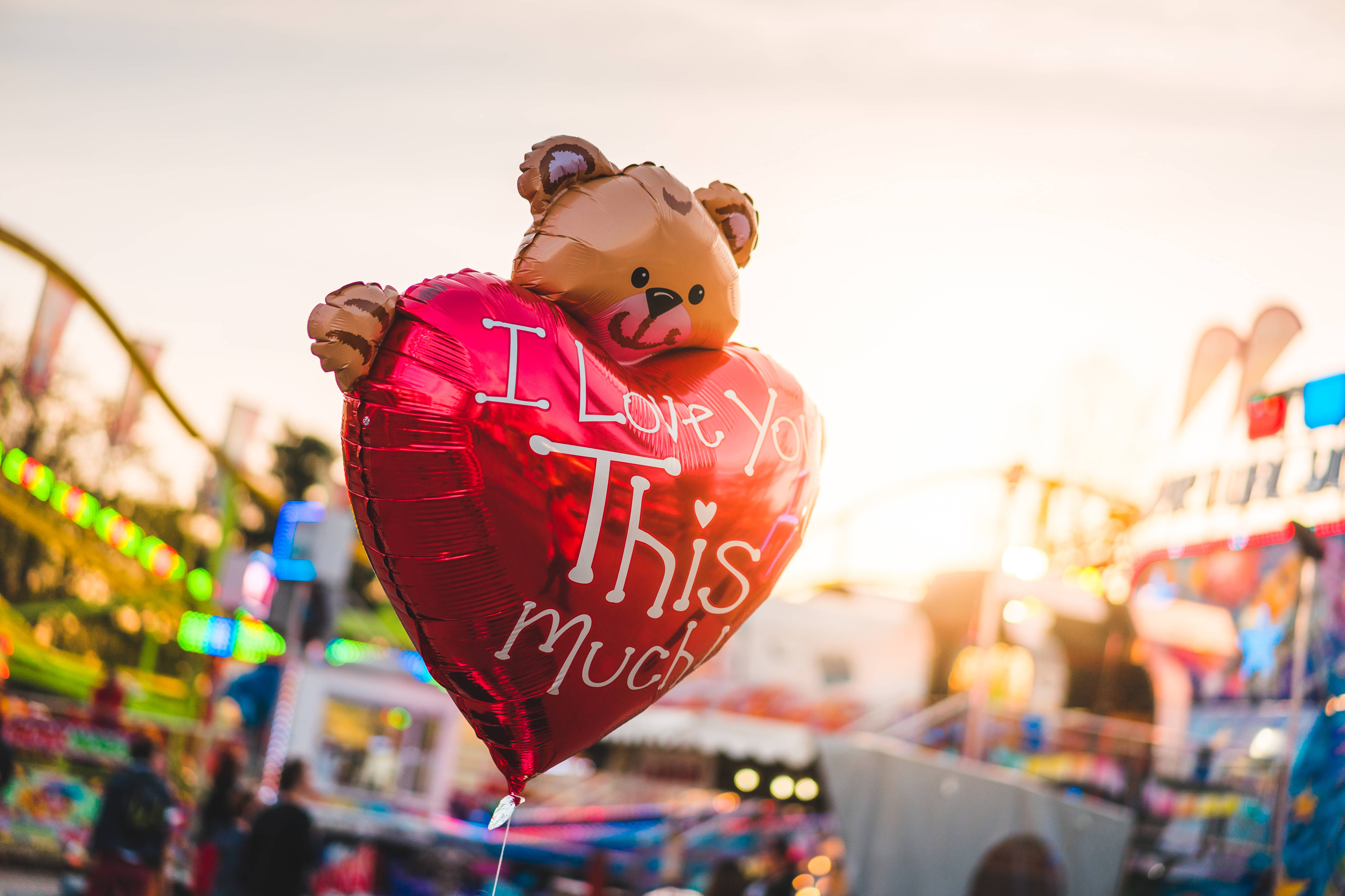shiny red heart balloon, teddy bear, message, 4K Desktop Wallpaper