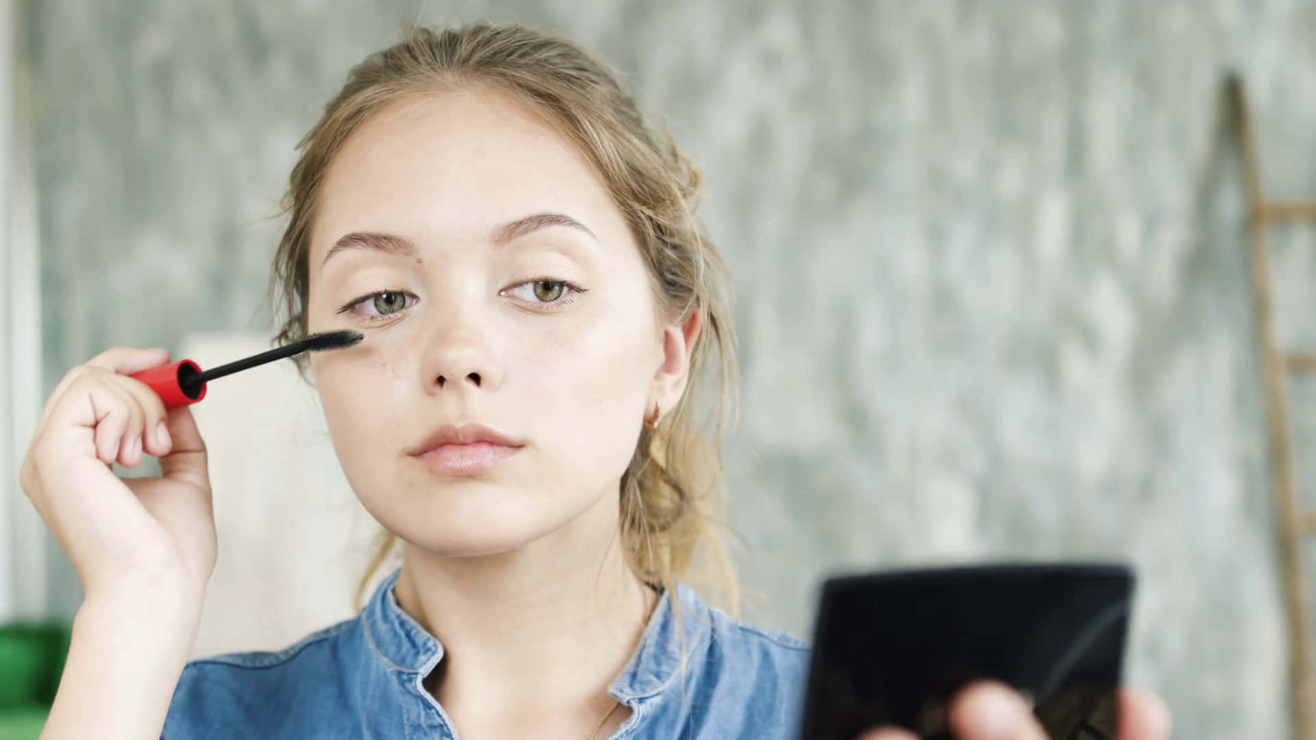 compact mirror, textured gray wall, mascara, Full HD Desktop Wallpaper