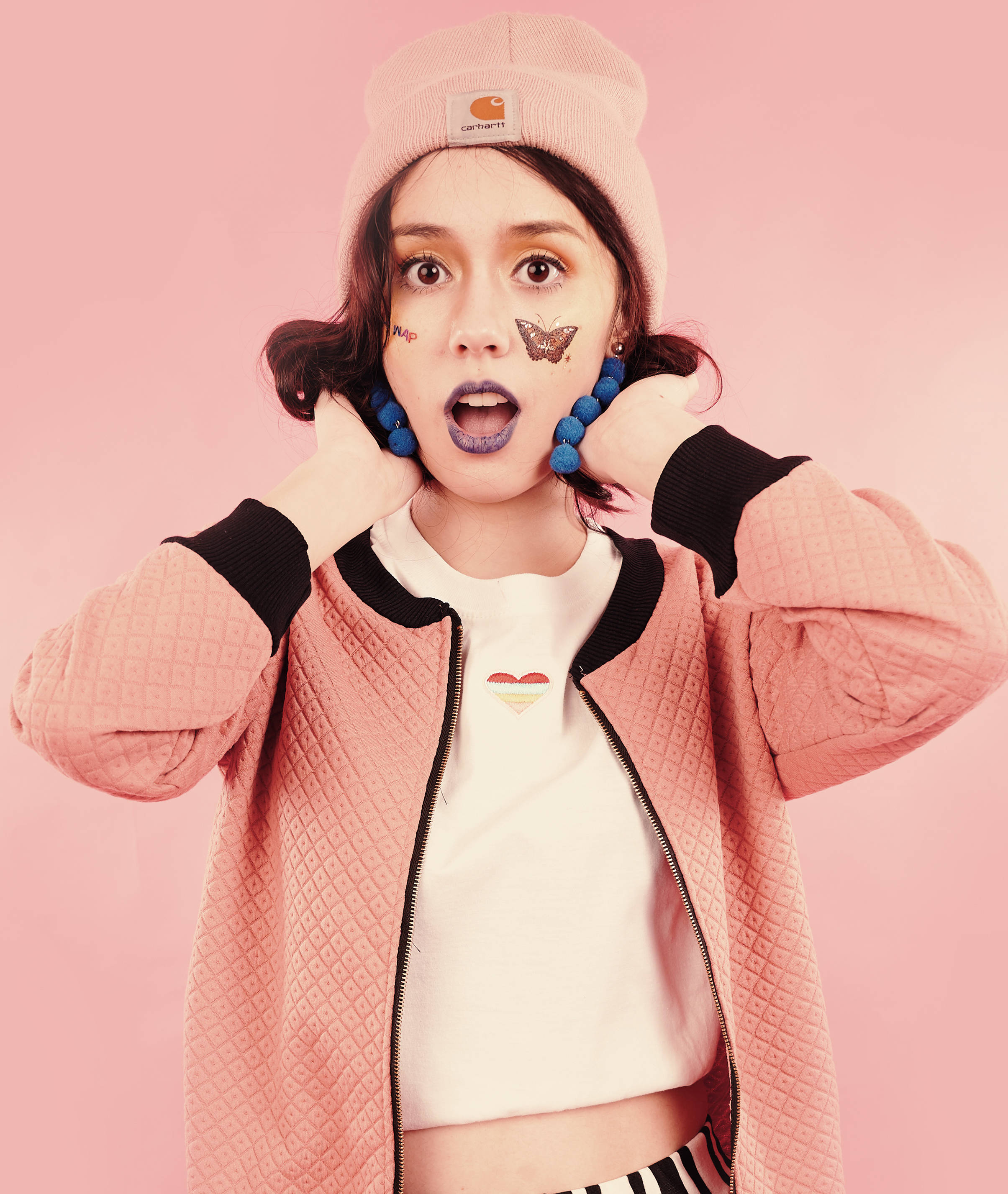 butterfly face tattoos, blue beaded earrings, surprised expression, 2K Phone Wallpaper