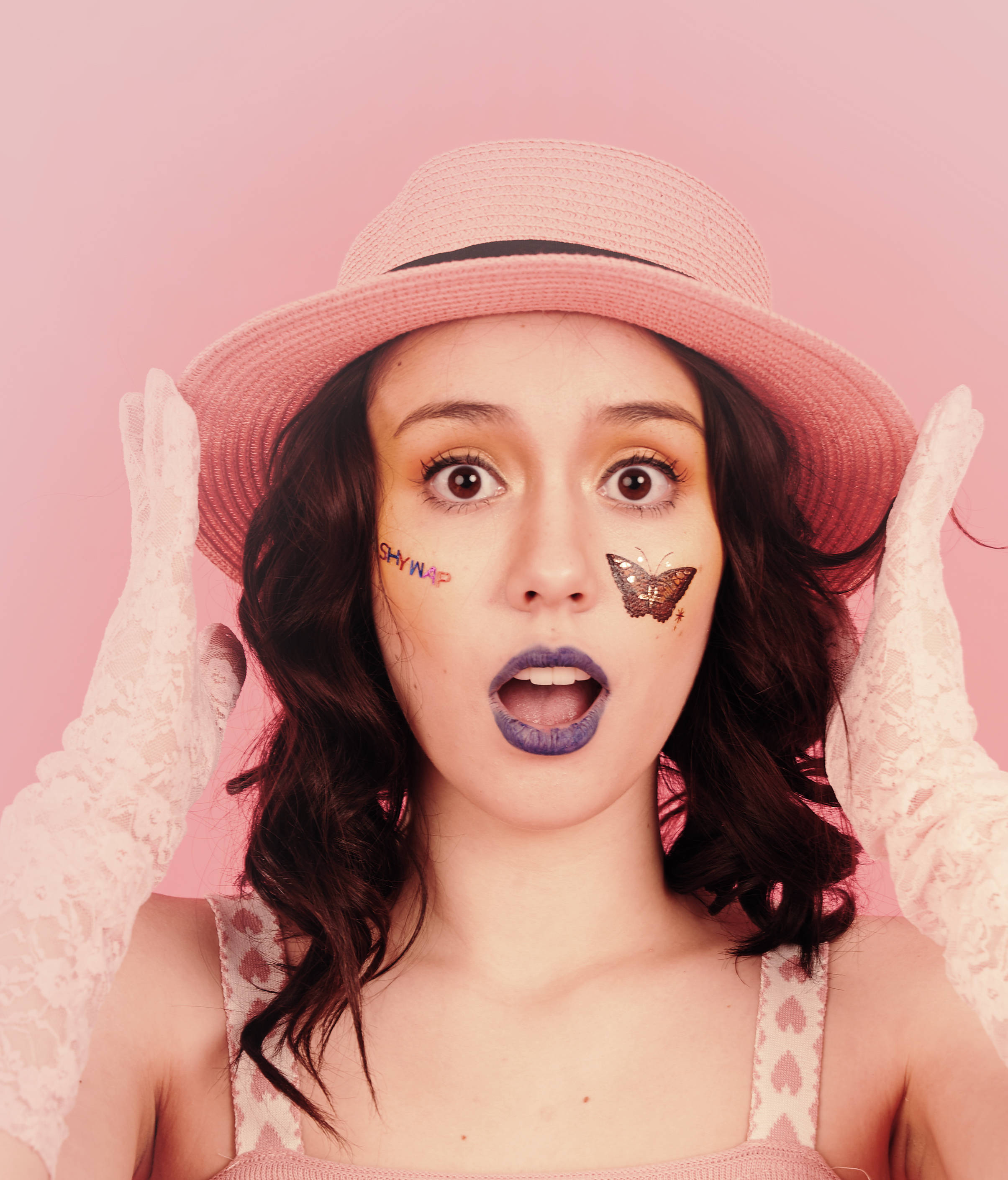 pink hat, lace gloves, butterfly, 2K Phone Wallpaper