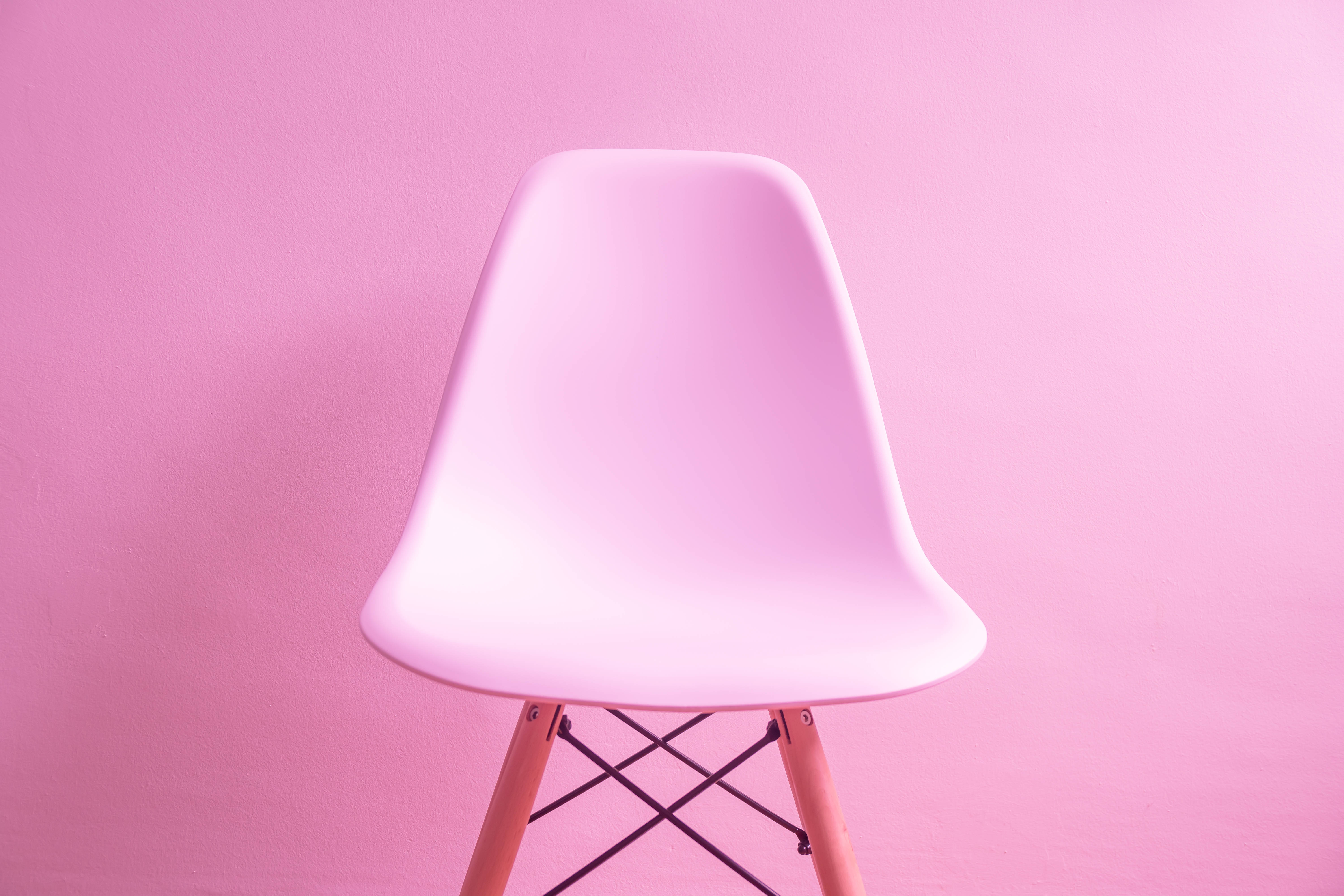 kawaii pink chair, pink molded plastic chair, wooden legs, 5K Desktop Wallpaper