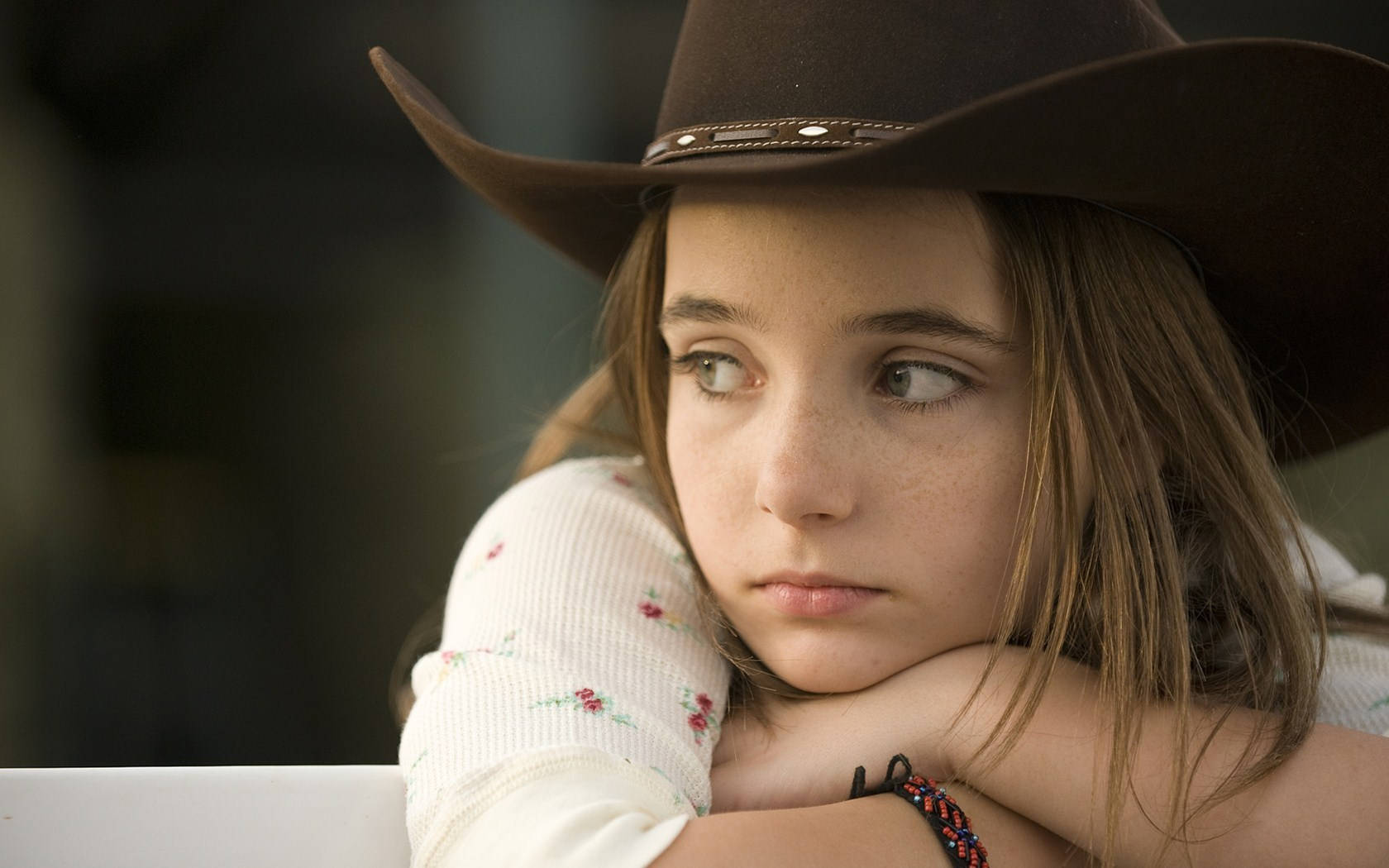 cute sad cowgirl, brown cowboy hat, young girl, HD Desktop Wallpaper