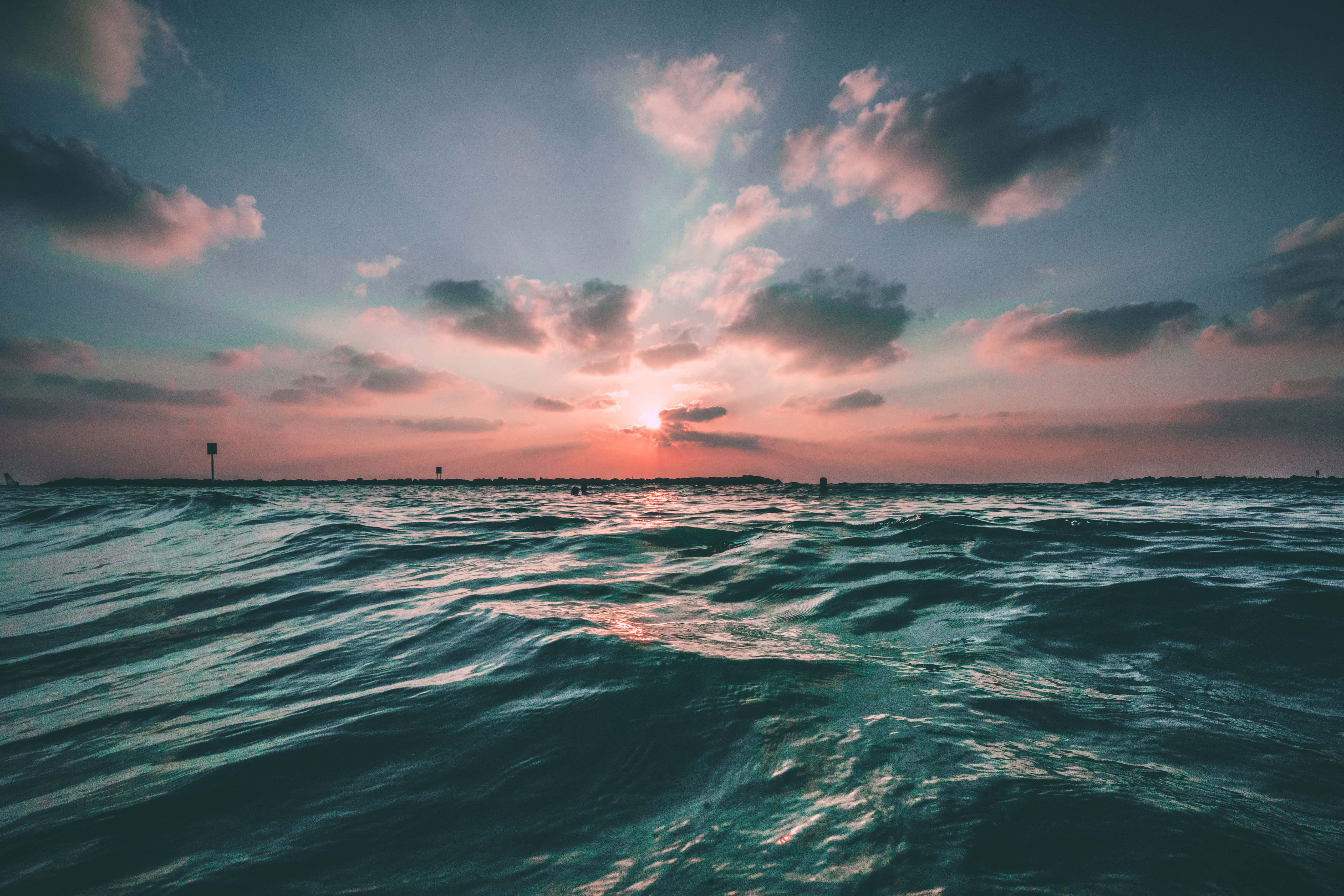 Sunset, teal ocean, rippling ocean, 5K Desktop Wallpaper