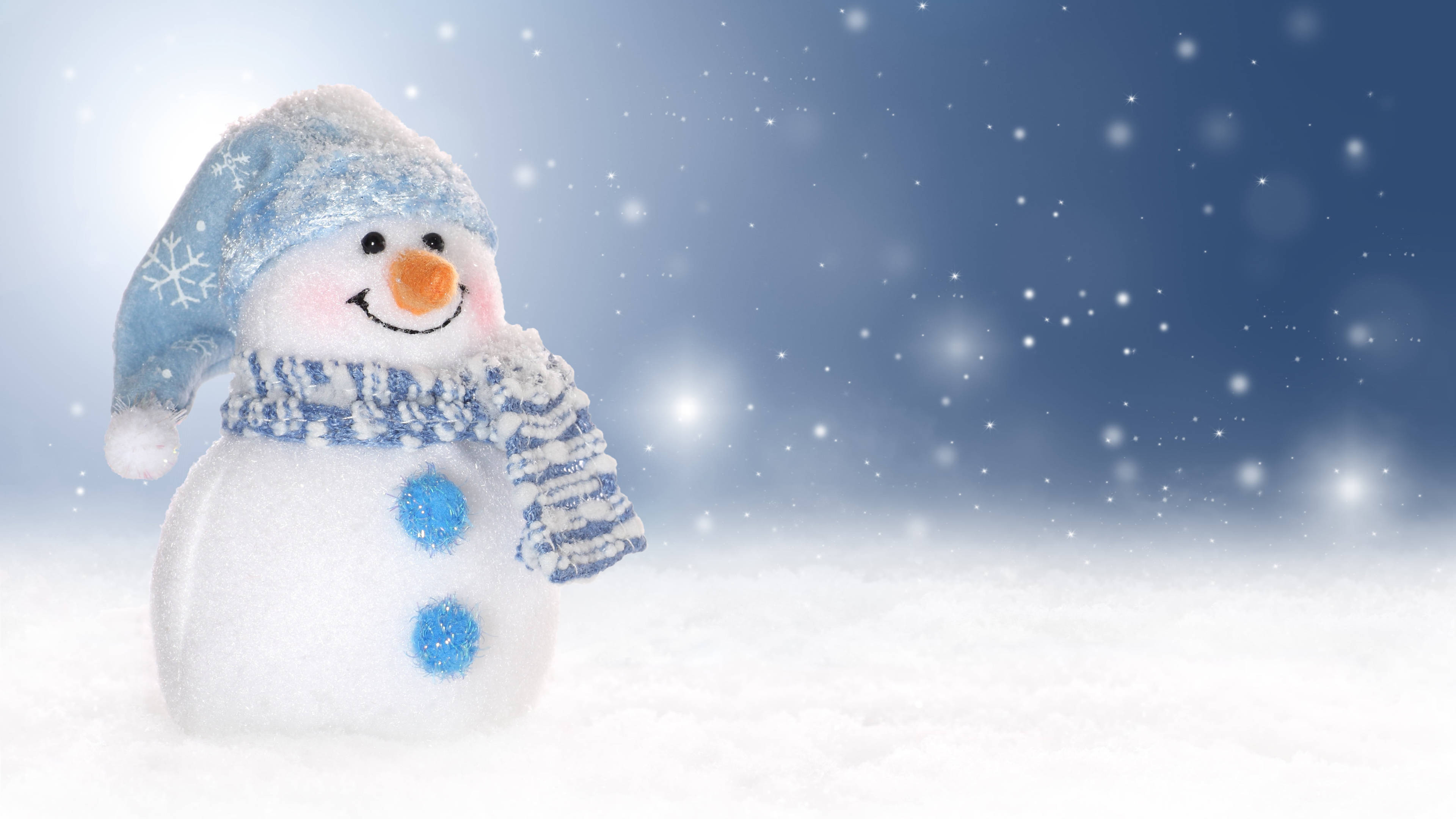 cute smile snowman, blue snowflake hat, blue scarf, 4K Desktop Wallpaper