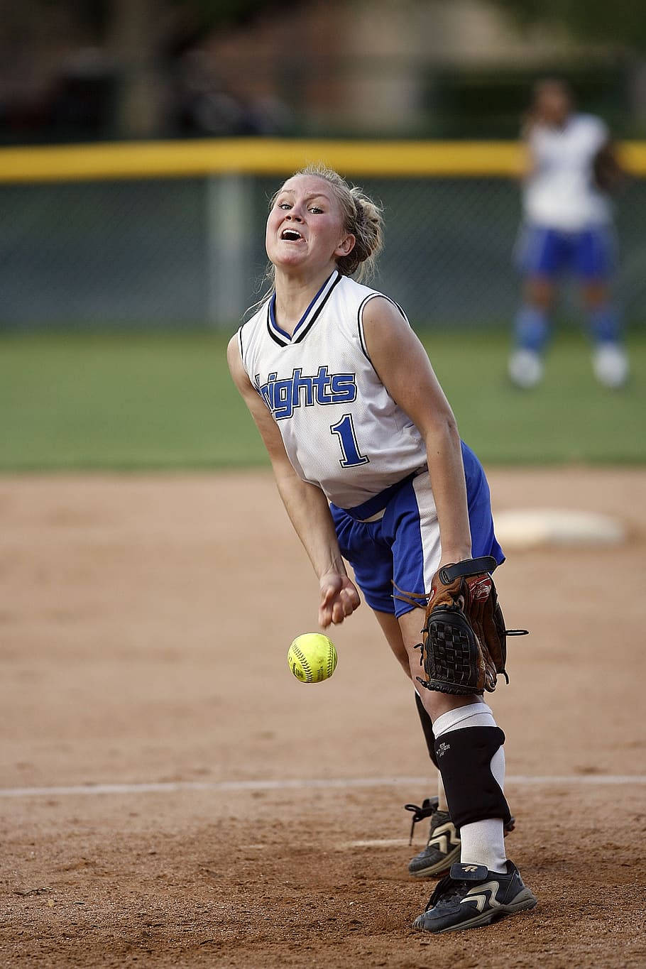 Cute Softball, blonde girl, white jersey, HD Phone Wallpaper
