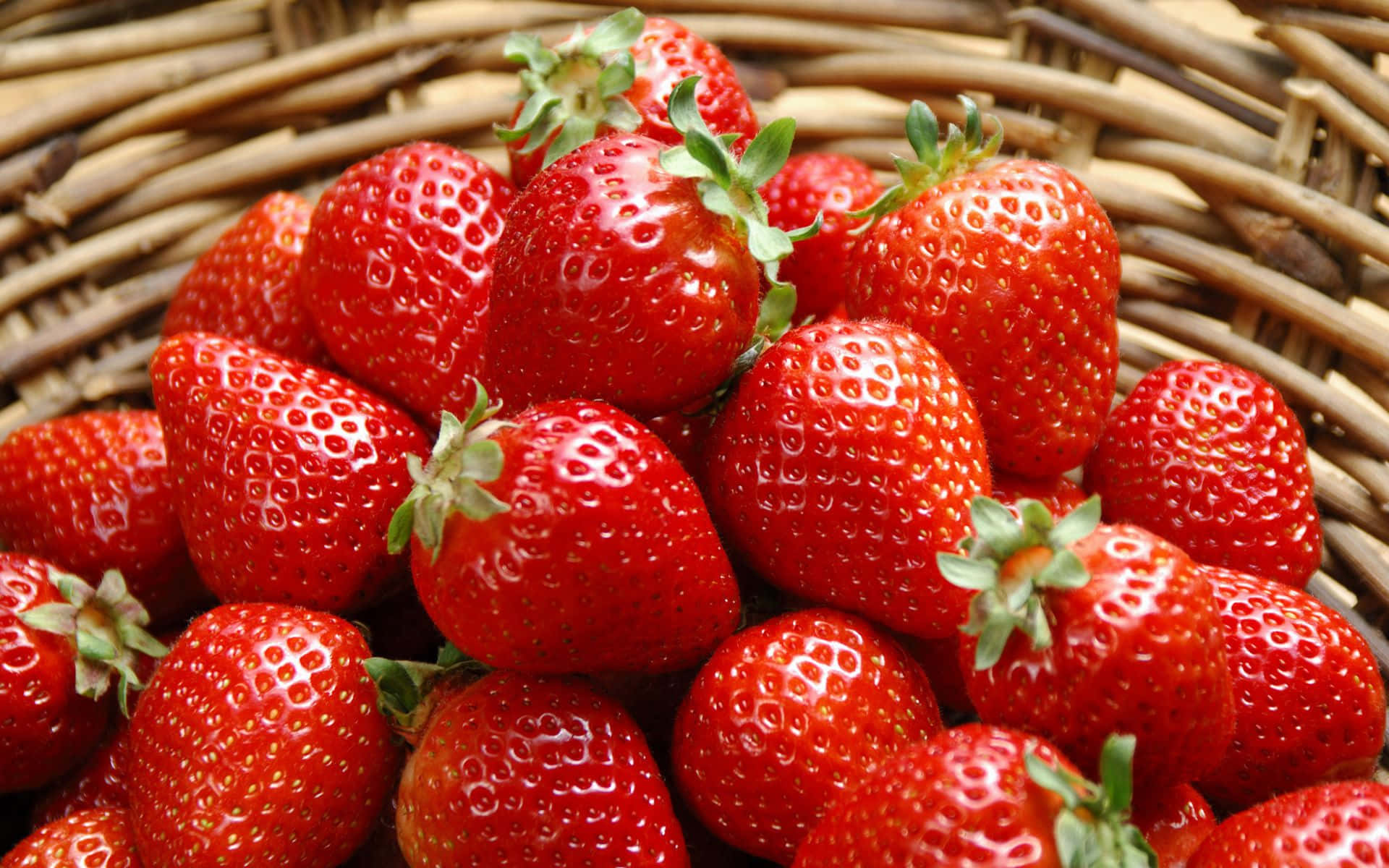 cute strawberry, juicy ripe strawberries, green tops, Full HD Desktop Wallpaper