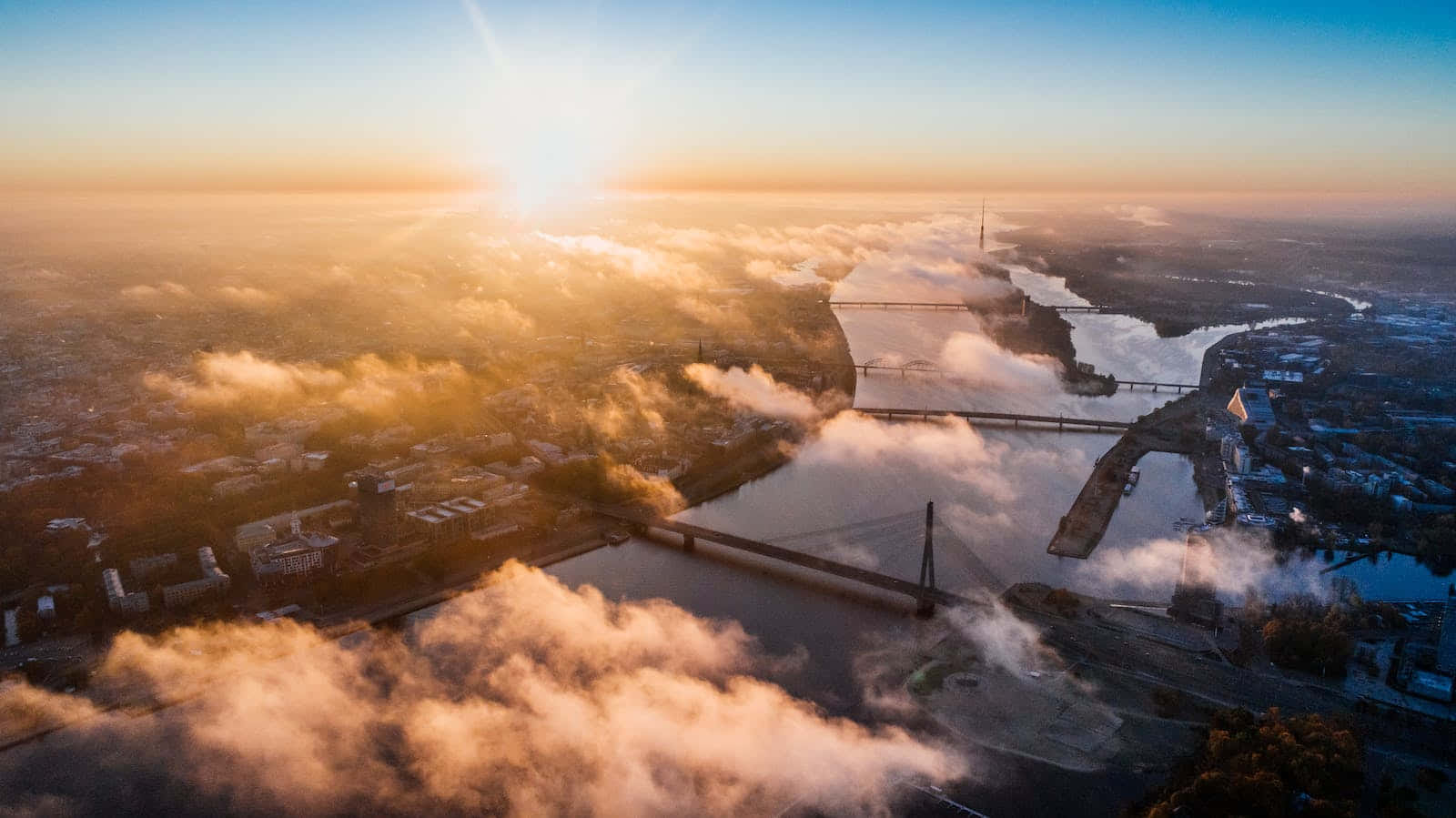 Cute Sunset, golden morning fog, sun rises above the clouds, HD Desktop Wallpaper