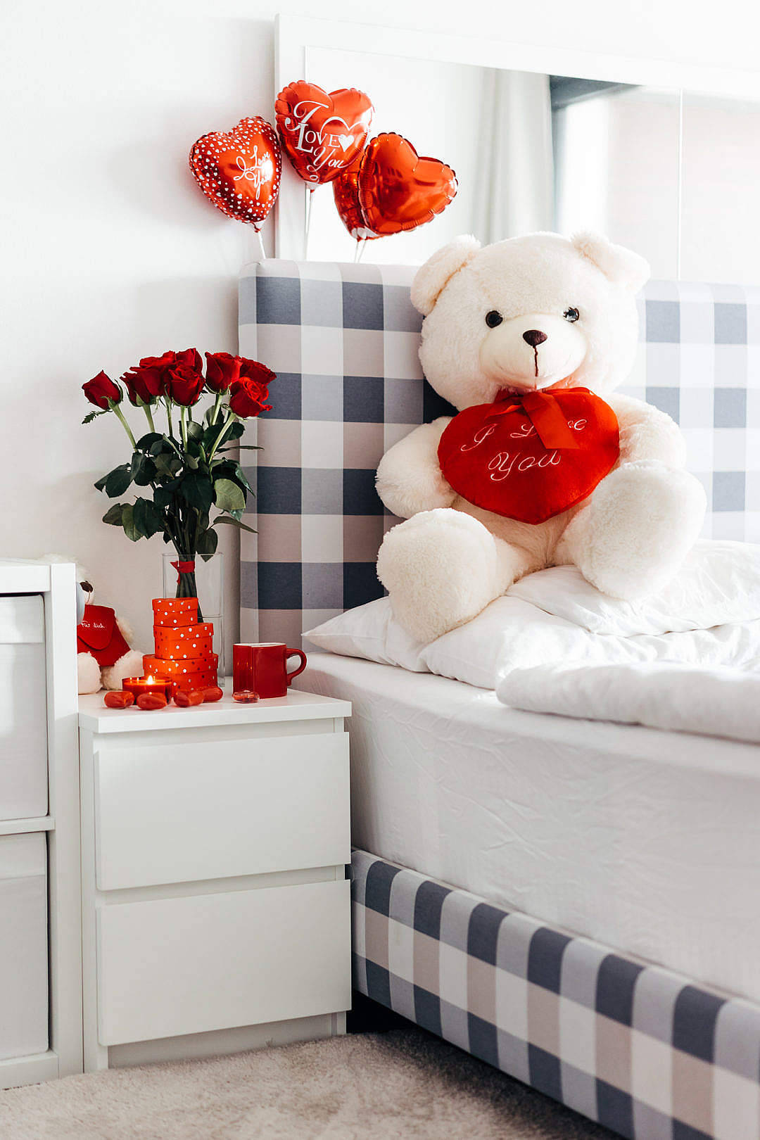 Cute Teddy In Bed, white teddy bear, red heart pillow, HD Phone Wallpaper