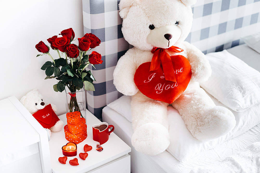 Cute Teddy Bear, white teddy bear, red heart, SD Desktop Wallpaper