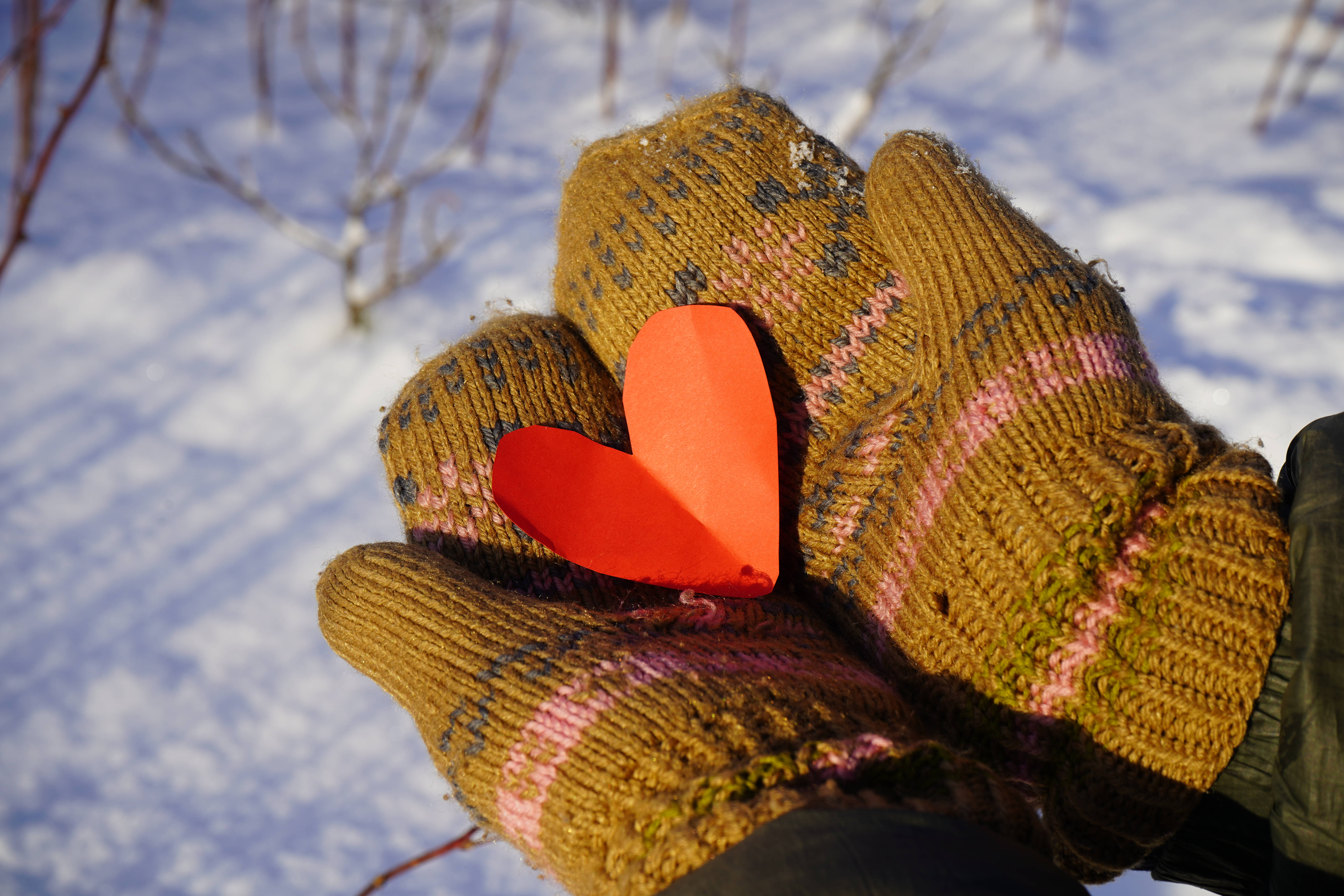 Cute Valentine's Day Winter Heart, bright red paper heart, snowy winter backdrop, 5K Desktop Wallpaper