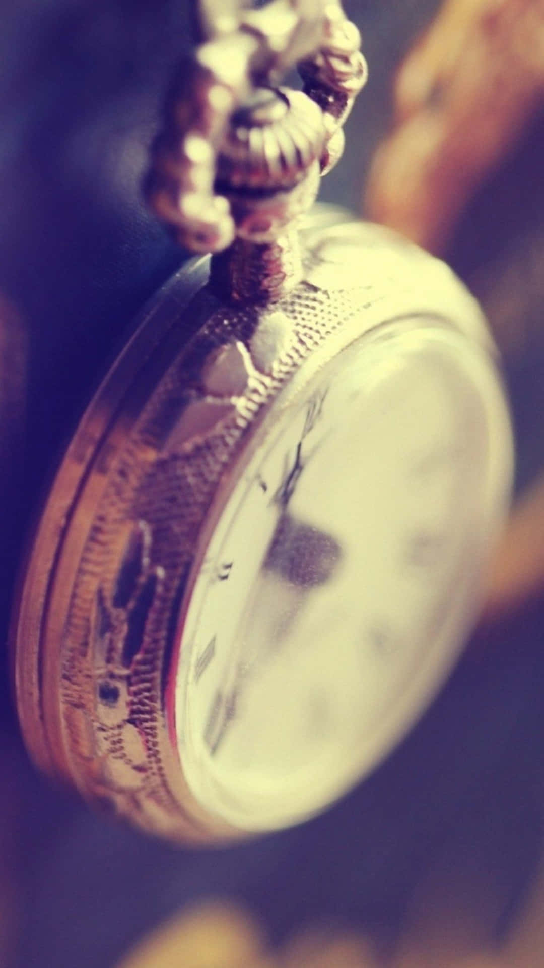 vintage ornate pocket watch, intricate detailing, warm glow, Full HD Phone Wallpaper