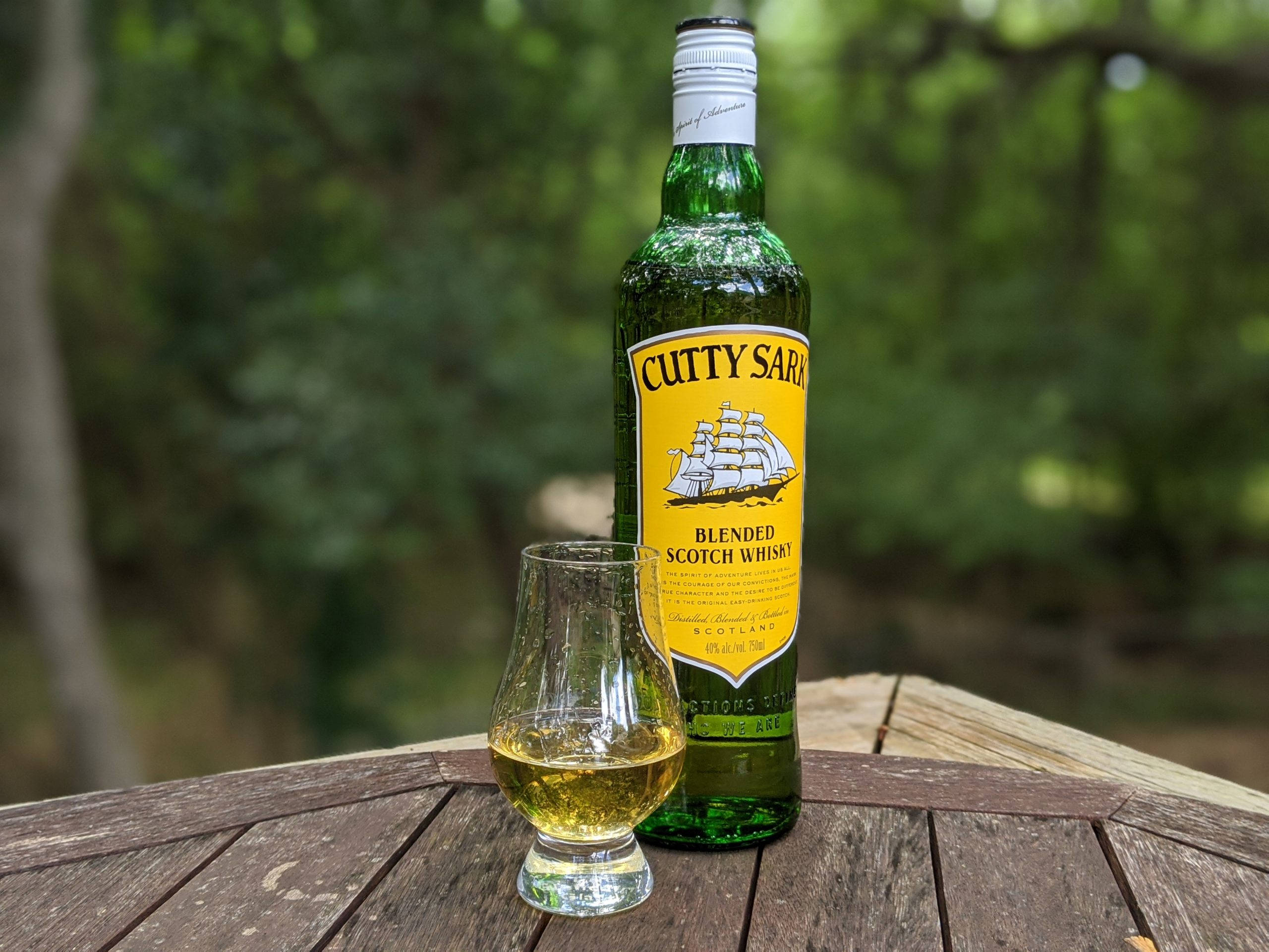 Cutty Sark, blended scotch whisky, green bottle, 2K Desktop Wallpaper