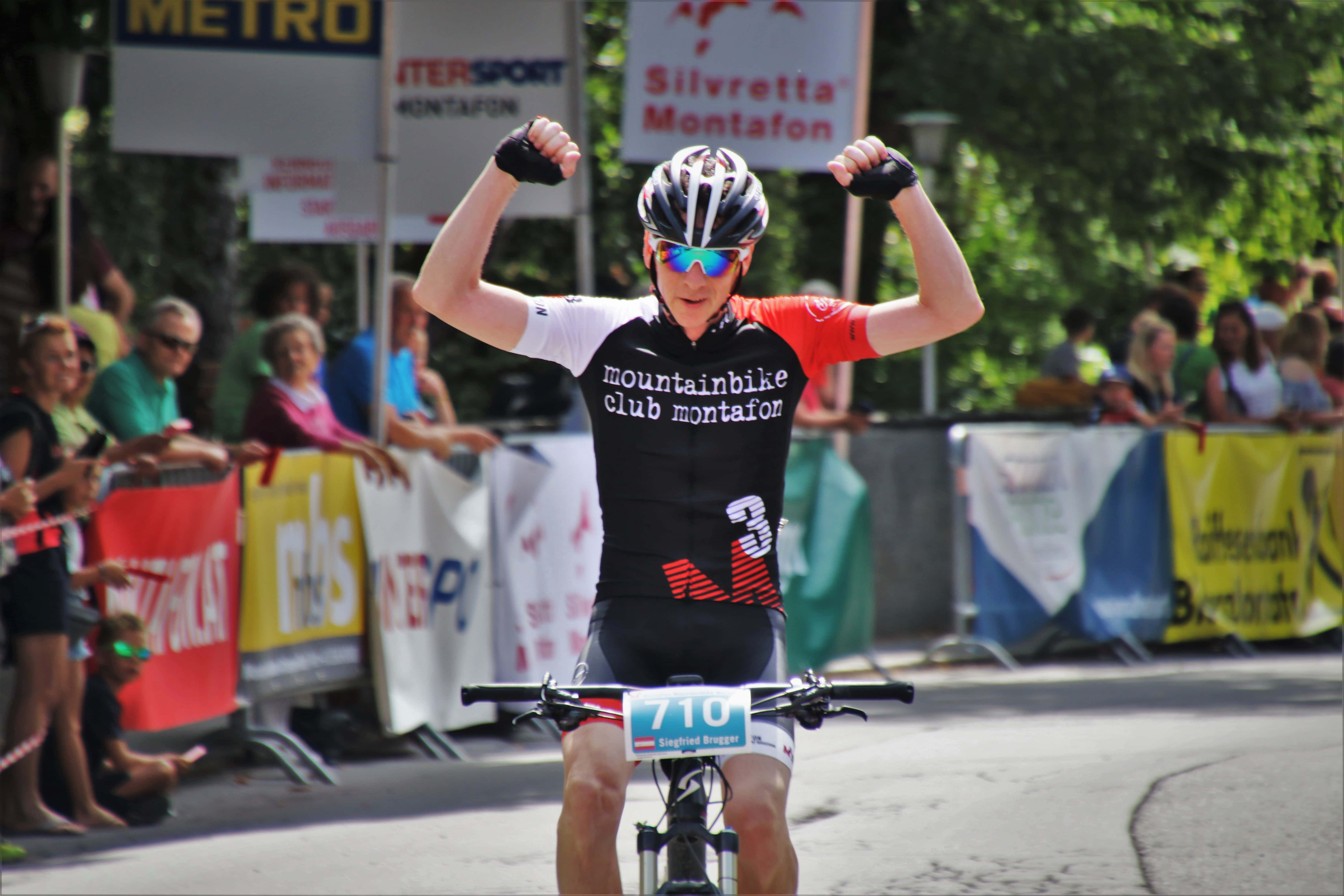 mountain biker, finish line, spectators, 5K Desktop Wallpaper
