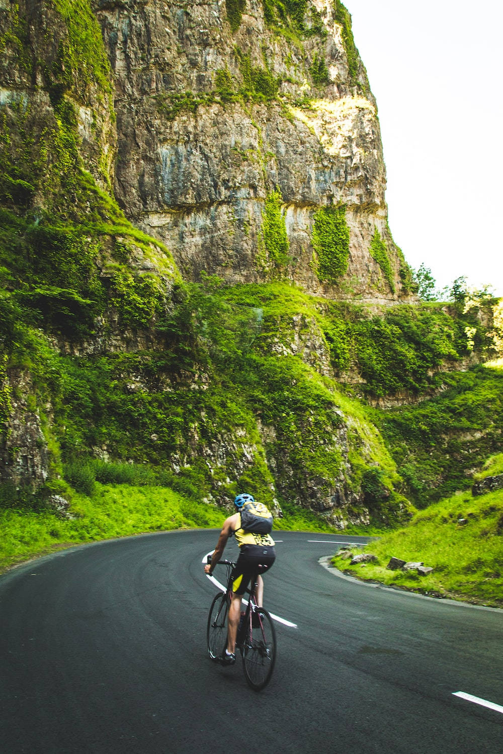 mountain road, winding, lush green cliffs, HD Phone Wallpaper
