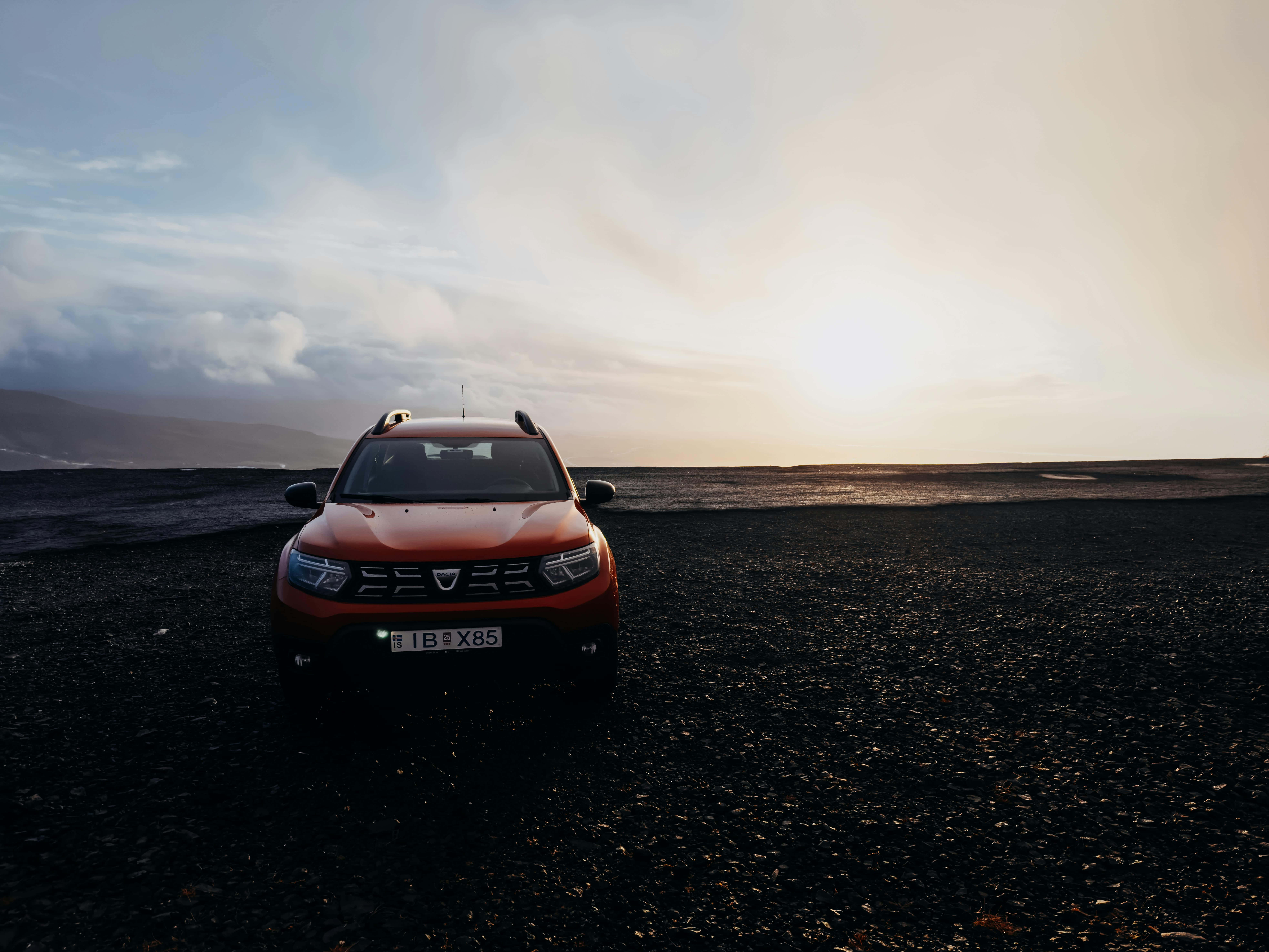 Dacia Duster, sunset, beach, 8K Desktop Wallpaper