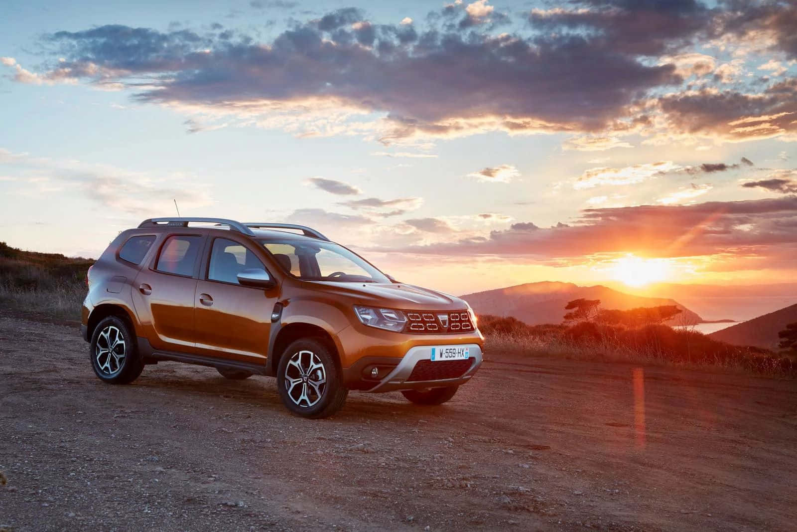 Dacia Duster, sunset, mountains, HD Desktop Wallpaper