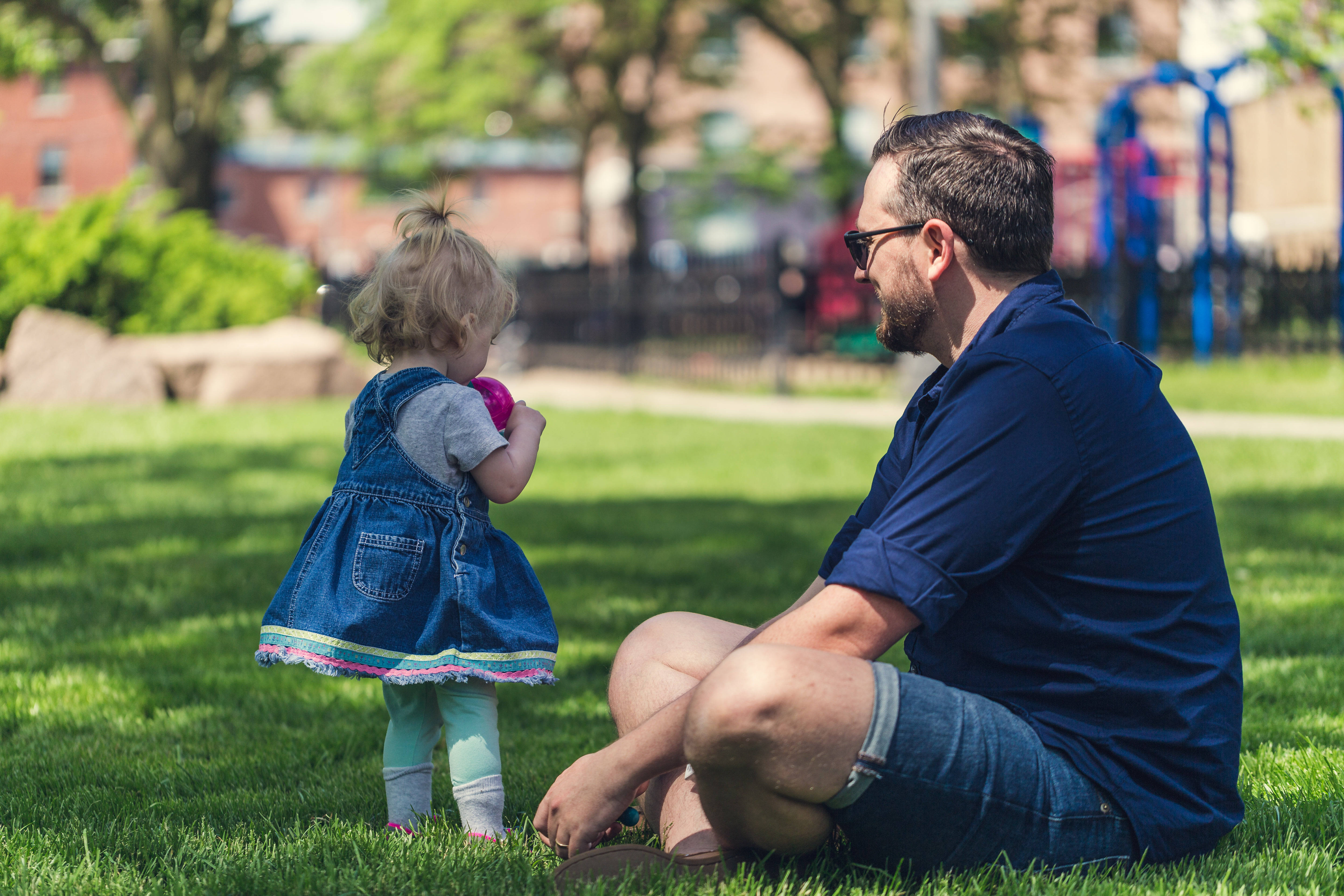 Dad, daughter, park, 5K Desktop Wallpaper