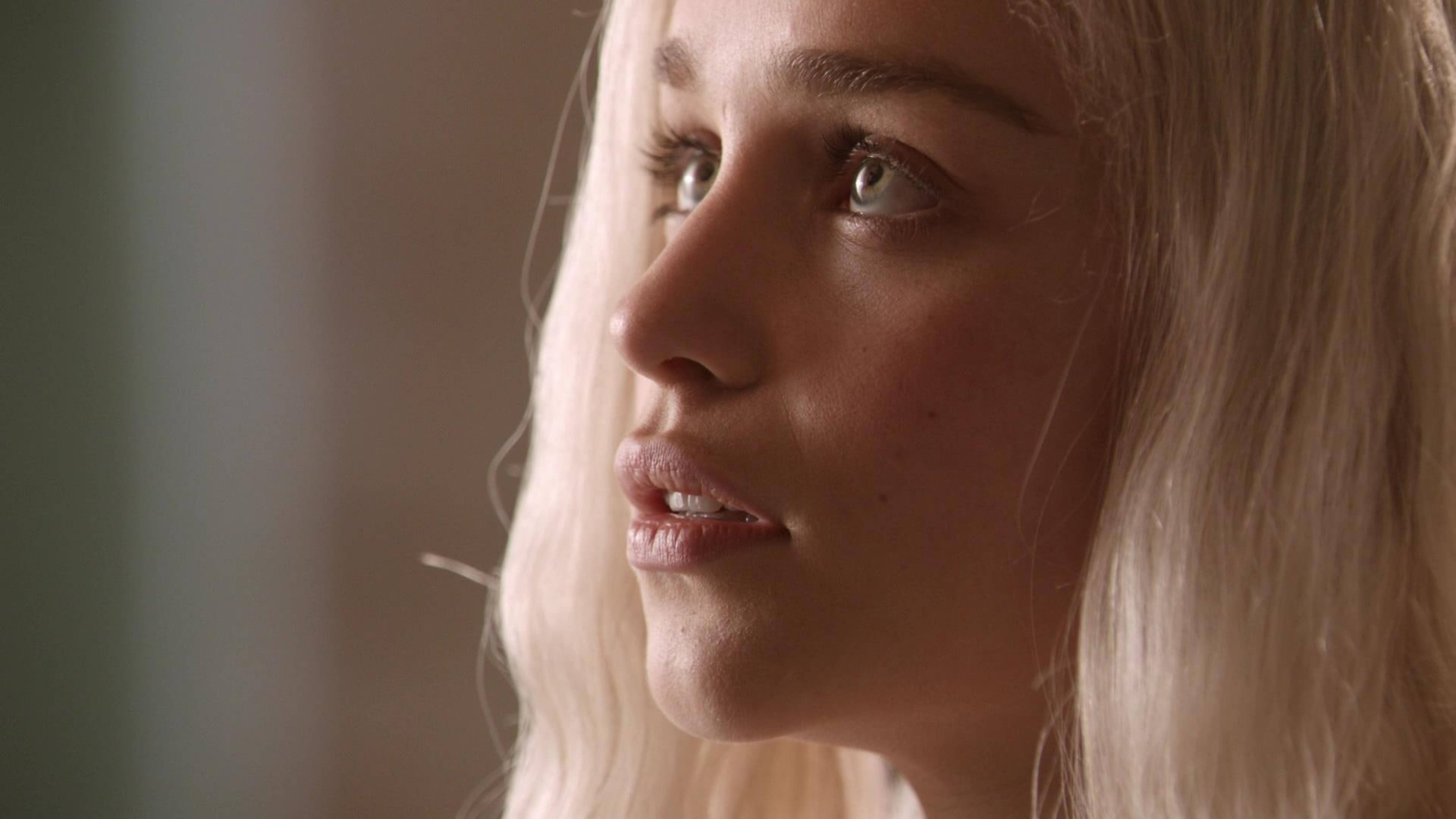 Daenerys Targaryen, platinum blonde hair, green eyes, 5K Desktop Wallpaper
