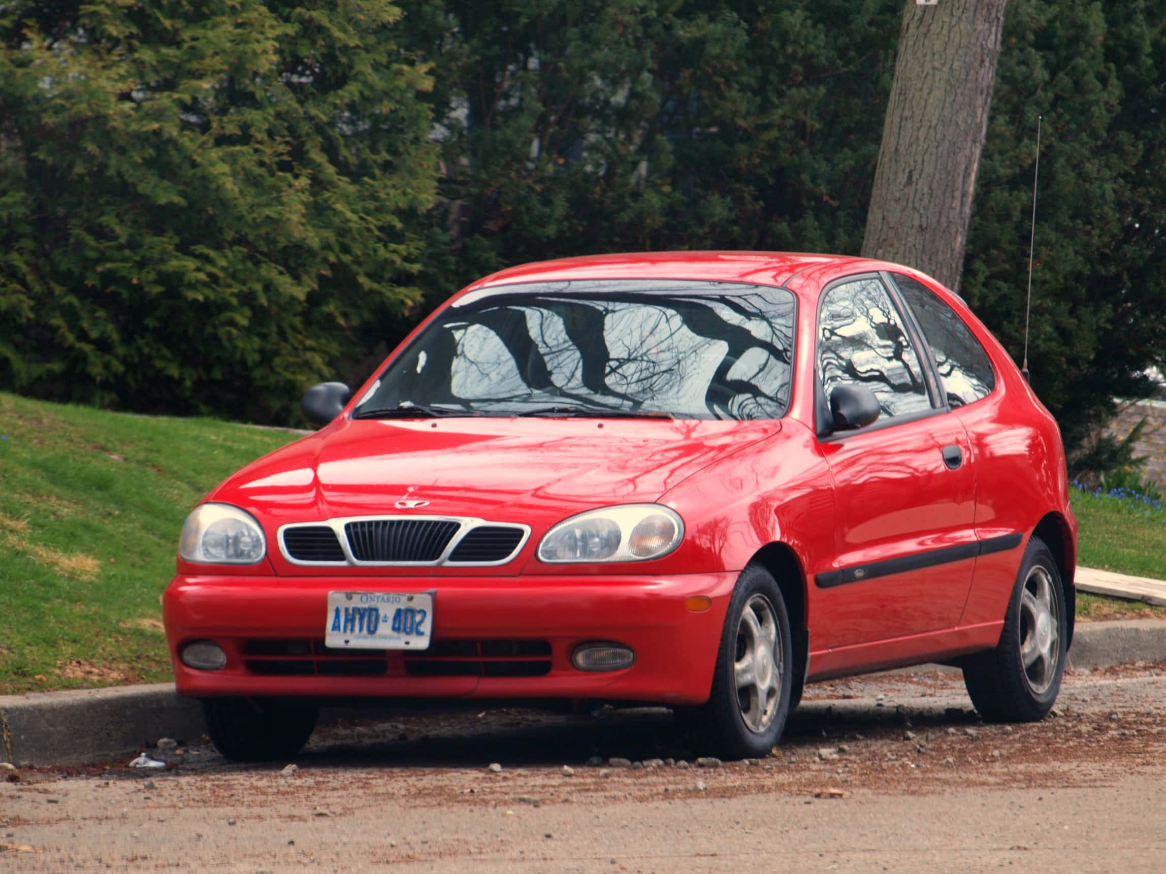 Daewoo Lanos, vibrant red, gravel driveway, Full HD Desktop Wallpaper
