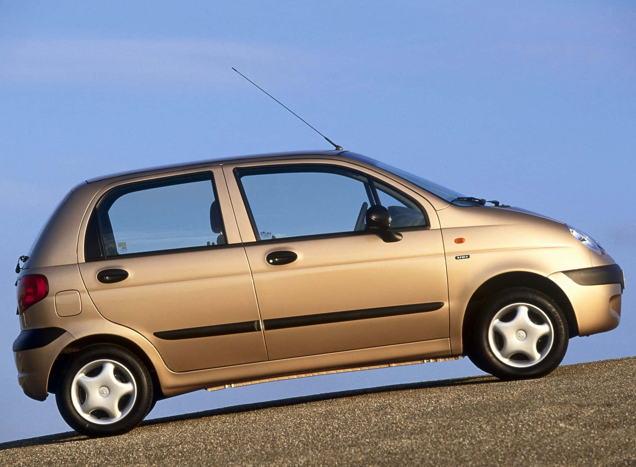 Daewoo Matiz, gold, gravel slope, Full HD Desktop Wallpaper