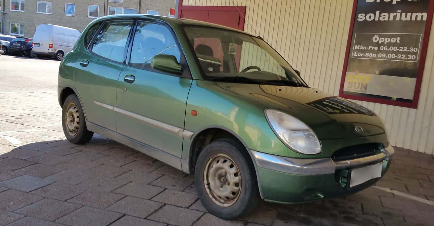 Daihatsu Sirion, weathered green, compact car, HD Desktop Wallpaper