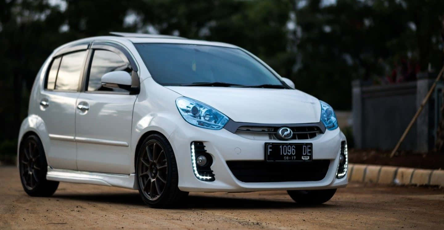 Daihatsu Sirion, sleek white modified hatchback, black rims, HD Desktop Wallpaper