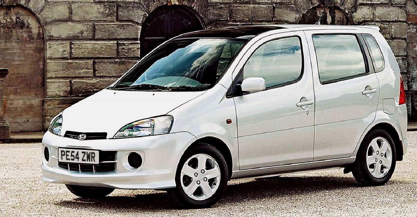 Daihatsu Yrv, sleek white compact car, gravel, HD Desktop Wallpaper
