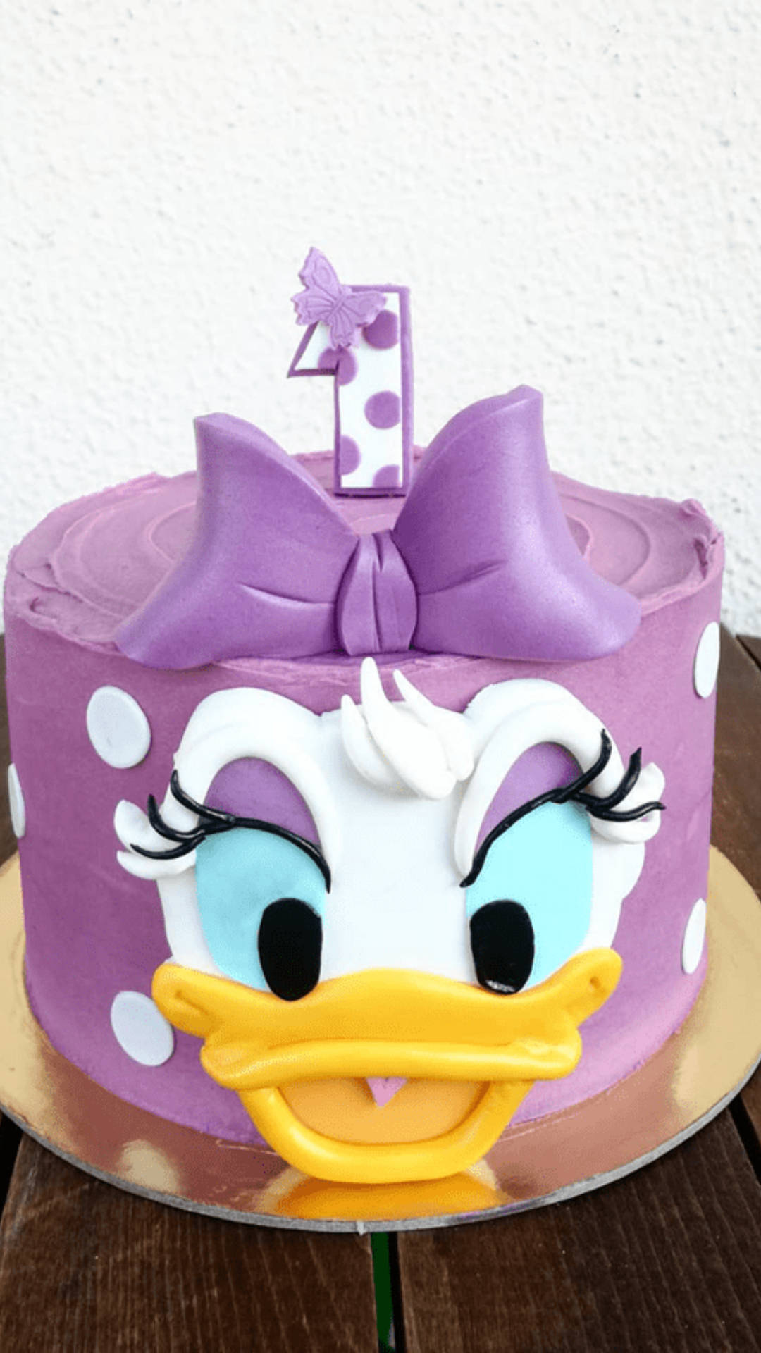 Daisy Duck, purple fondant cake, white polka dots, Full HD Phone Wallpaper