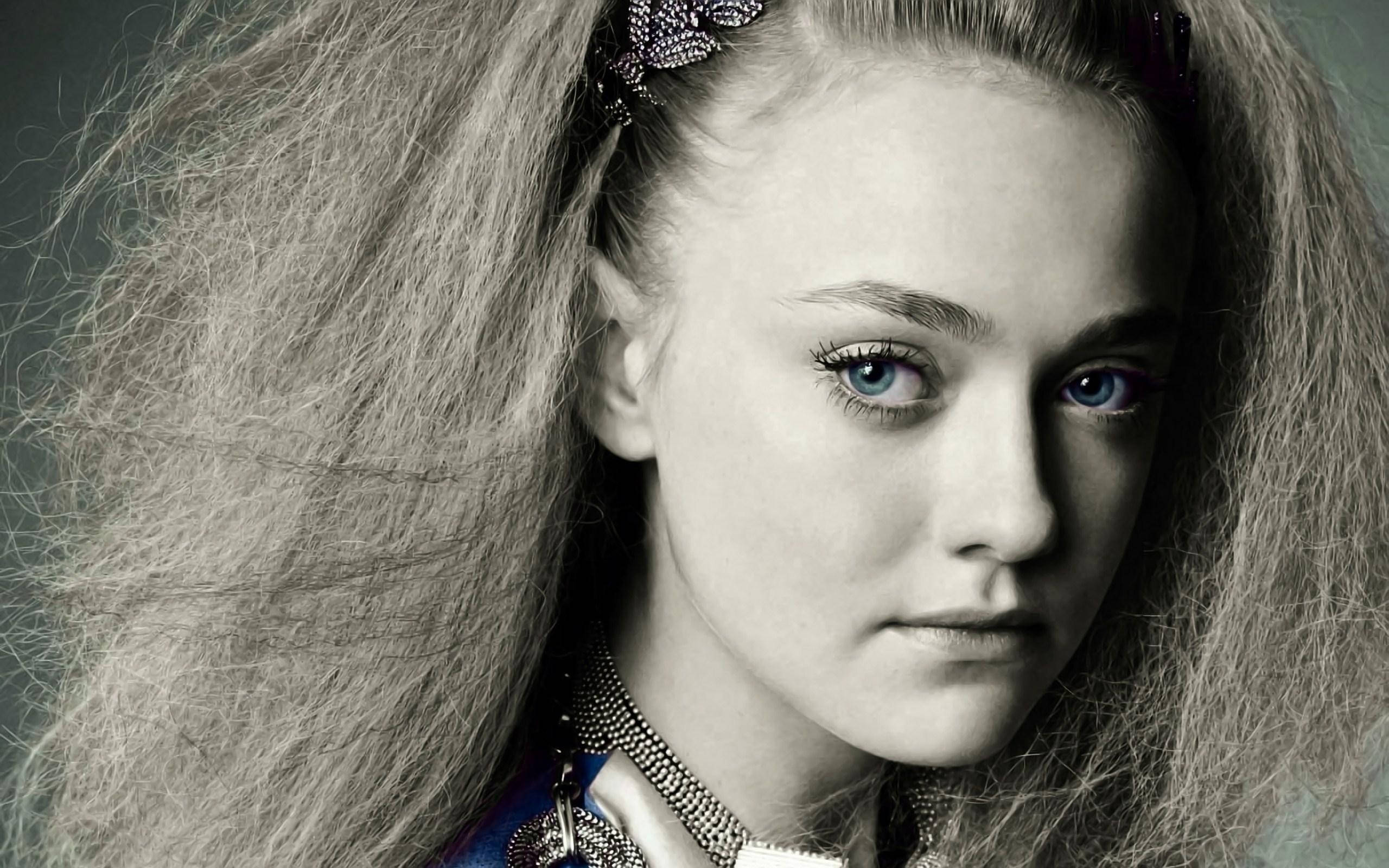 Dakota Fanning, 70s hairstyle, high ponytail, 2K Desktop Wallpaper