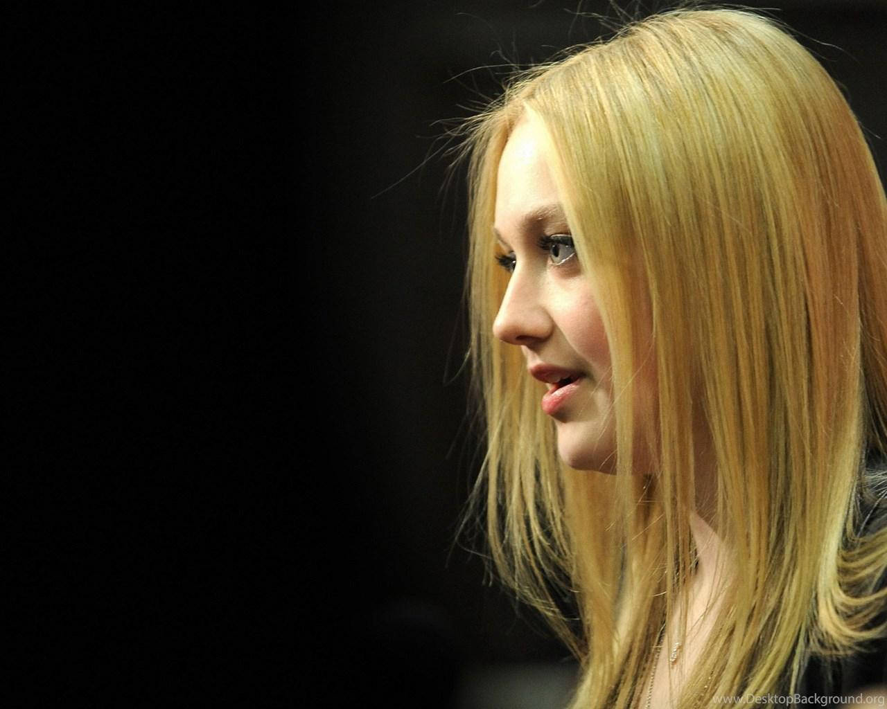 Dakota Fanning, blonde, long blonde hair, HD Desktop Wallpaper