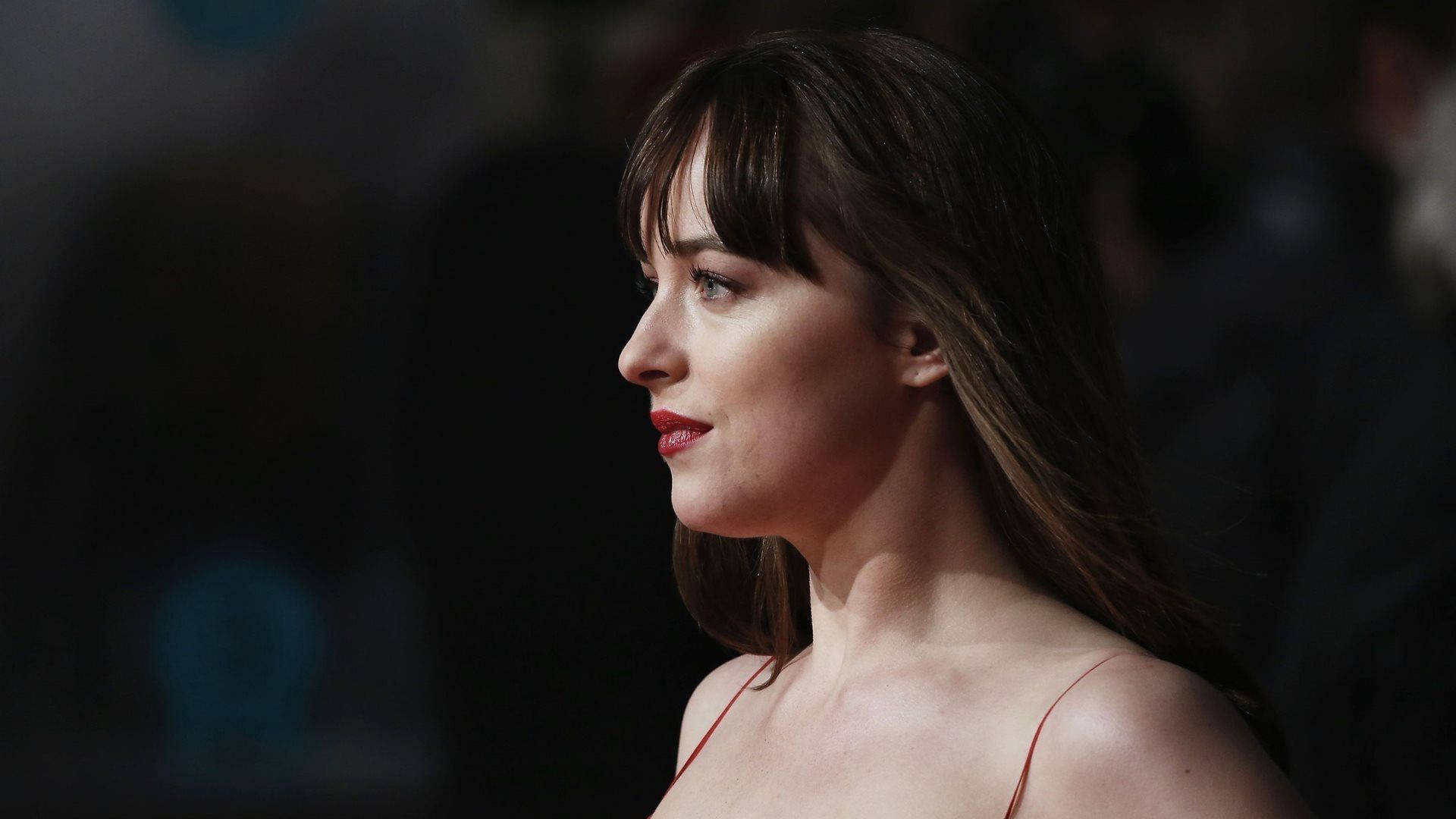 Dakota Johnson, dark hair, red lipstick, Full HD Desktop Wallpaper