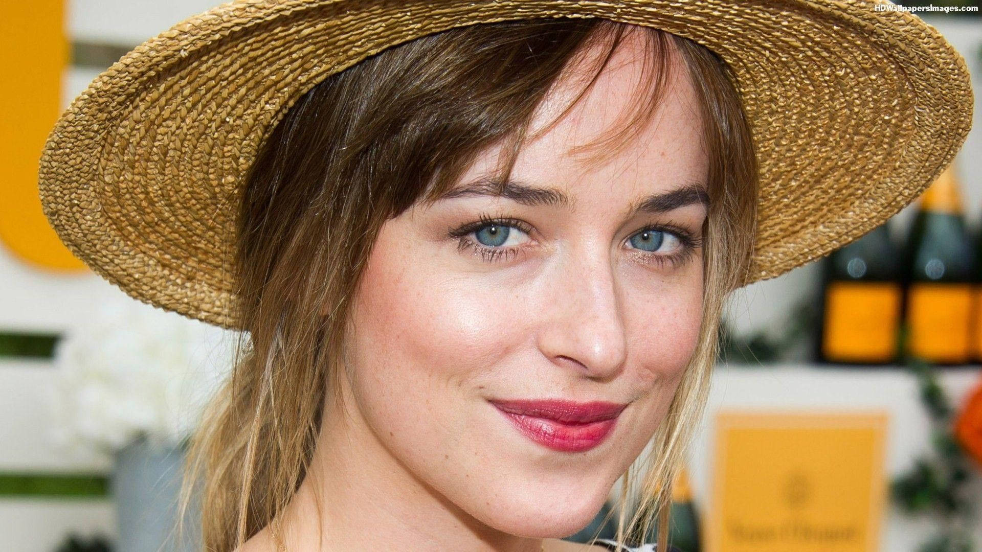 Dakota Johnson, beach hat, straw hat, Full HD Desktop Wallpaper