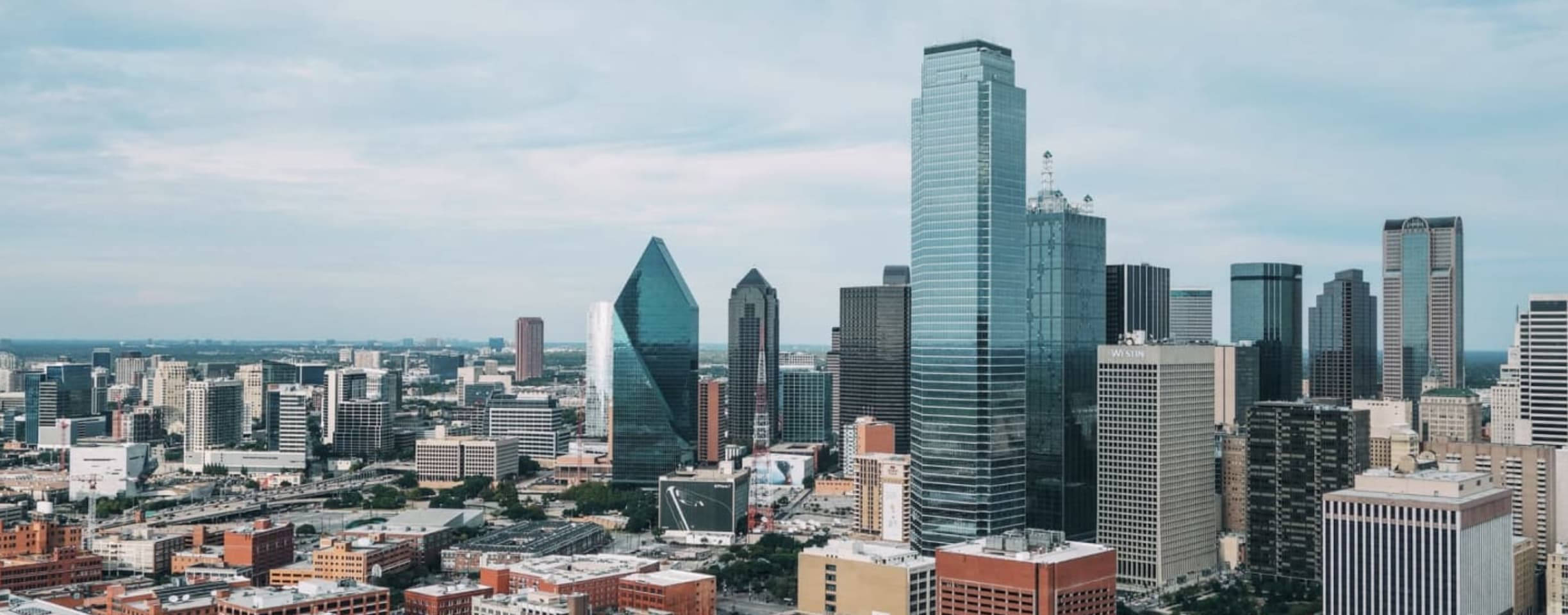 Dallas Skyline, cloudy sky, glass skyscrapers, Full HD Desktop Wallpaper