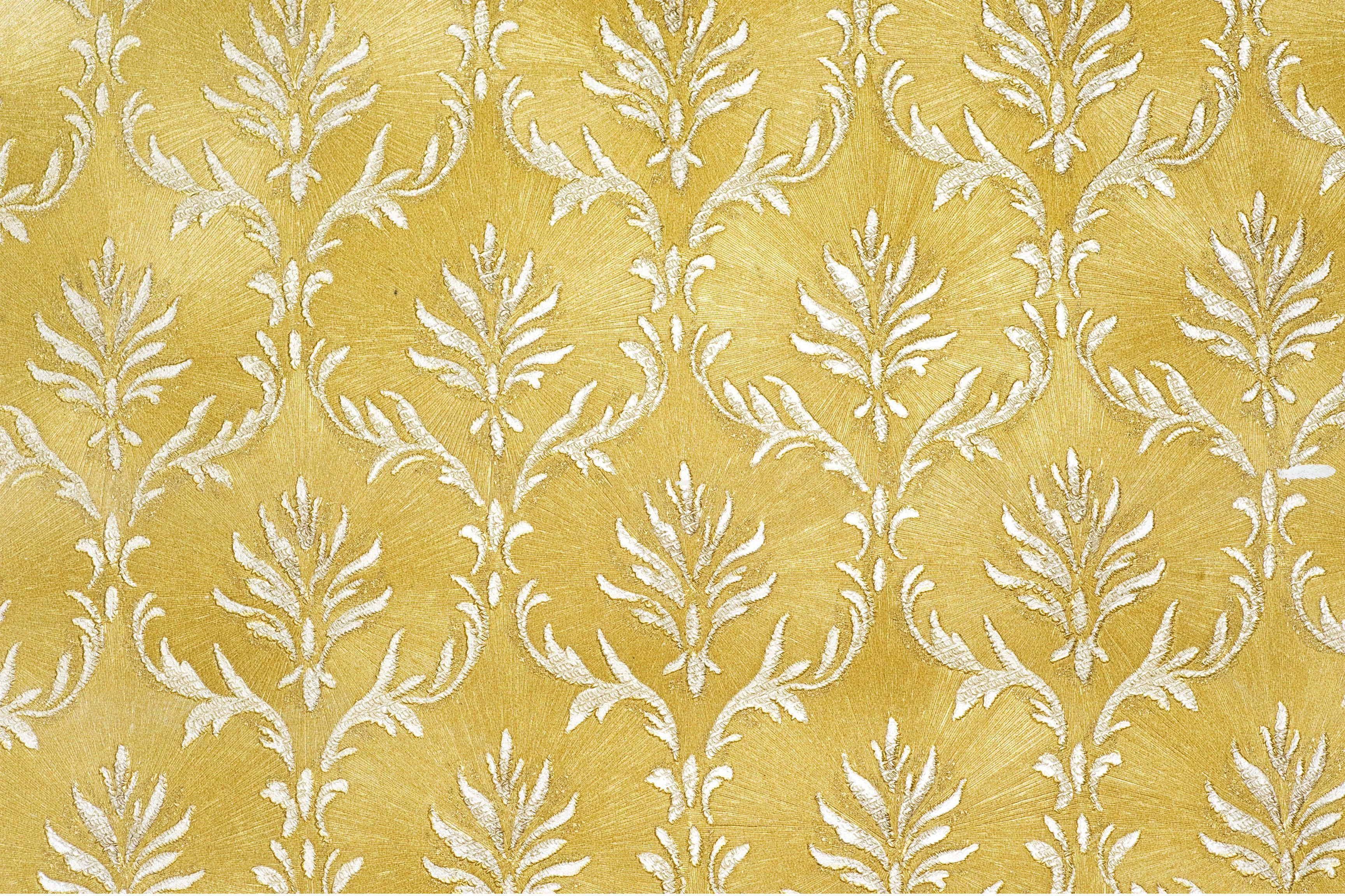 golden damask pattern, white damask floral patterns, elegant gold wallpaper, 2K Desktop Wallpaper