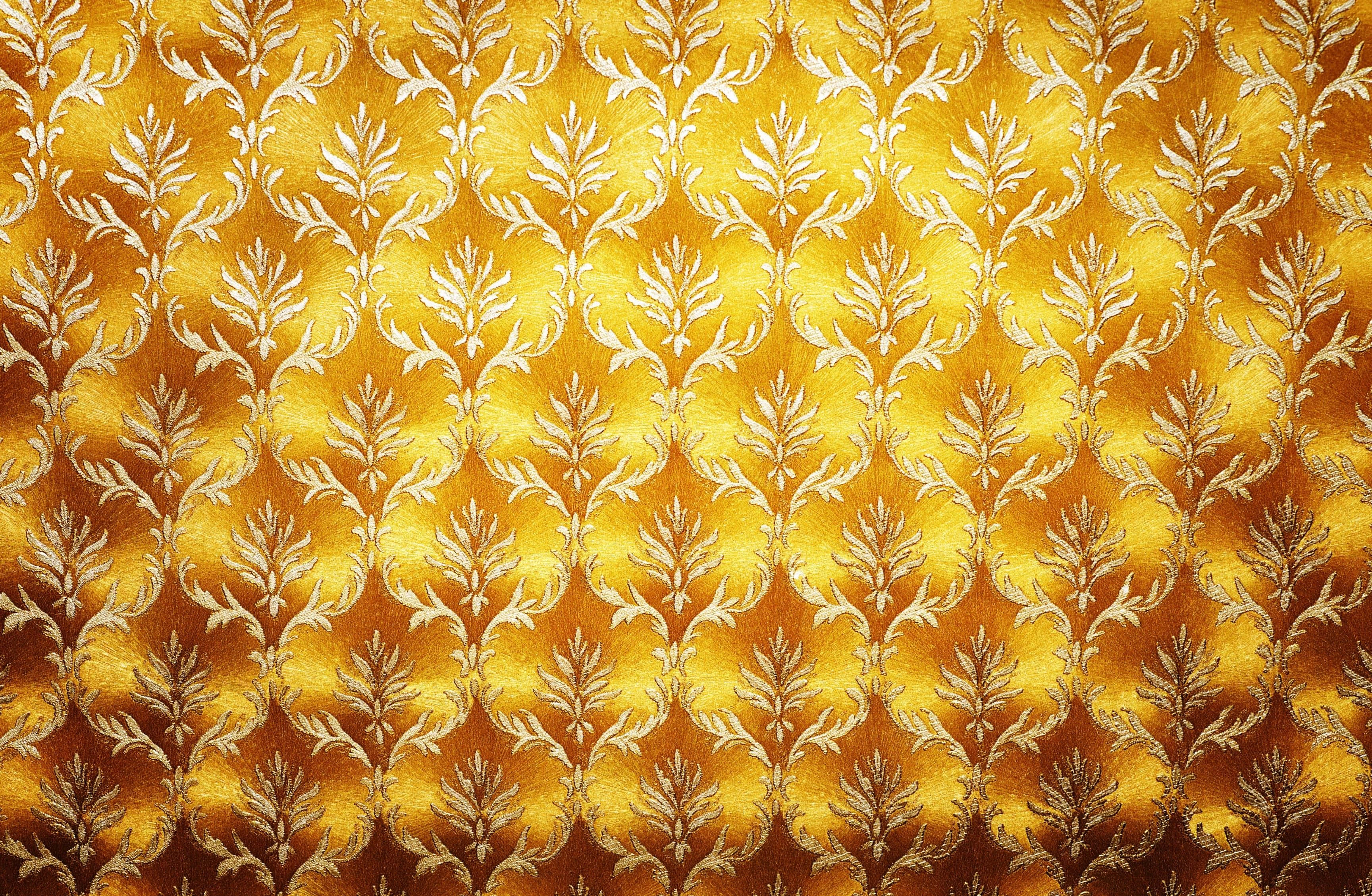 golden damask fabric pattern, white damask floral patterns, repeating symmetrical design, 2K Desktop Wallpaper
