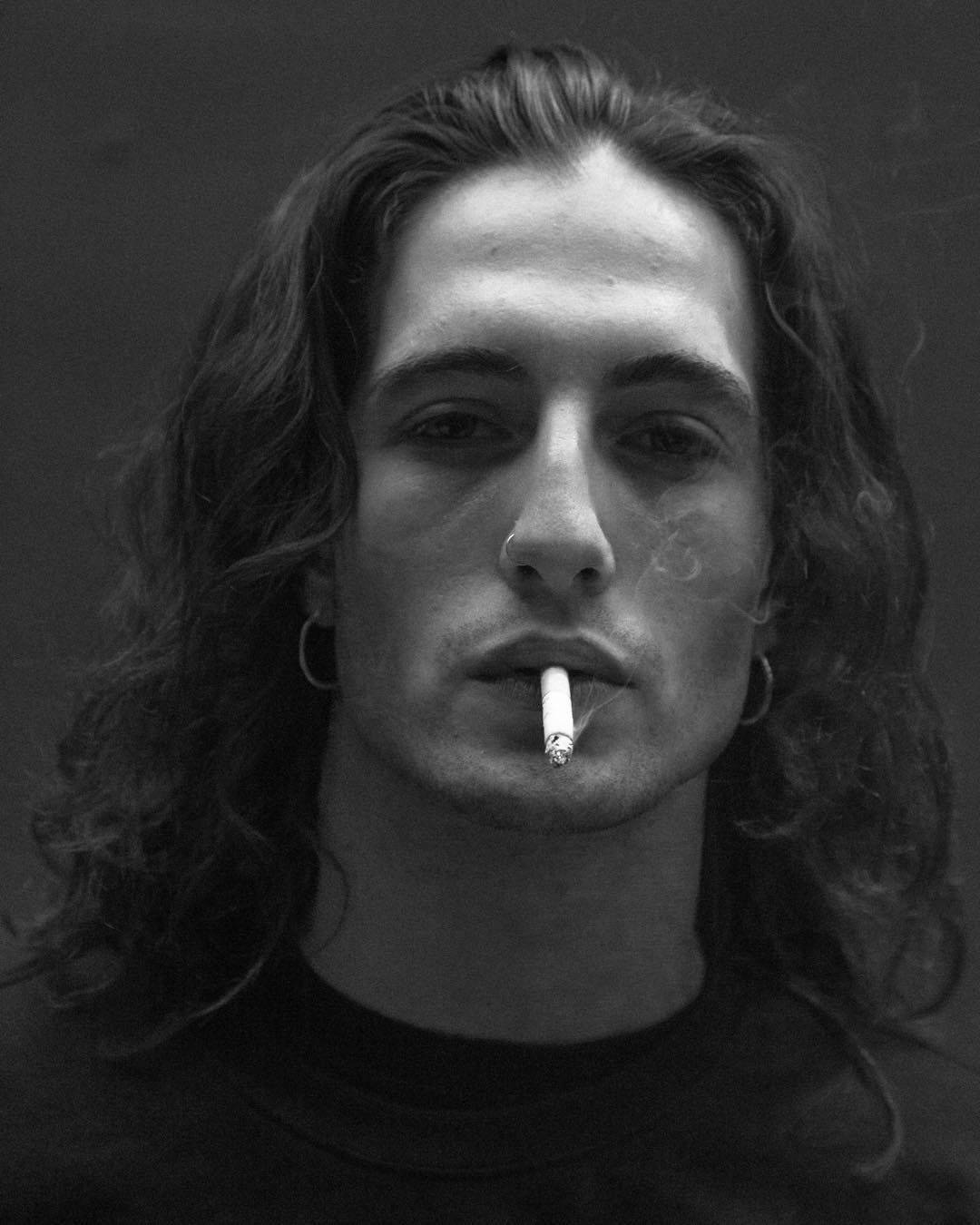 Damiano David, long curly hair, hoop earrings, HD Phone Wallpaper
