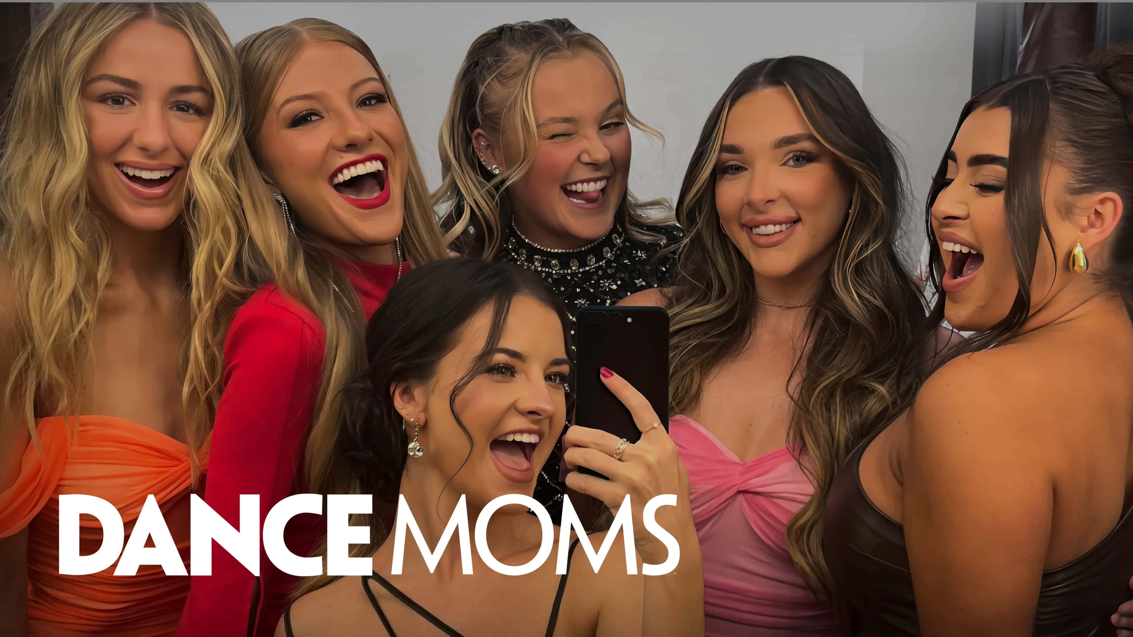 Dance Moms, selfie, glamorous dresses, 4K Desktop Wallpaper