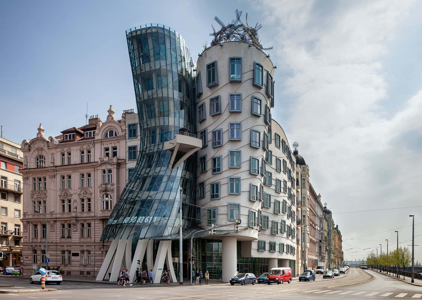 The Dancing House, glass and steel, classical European-style structure, HD Desktop Wallpaper