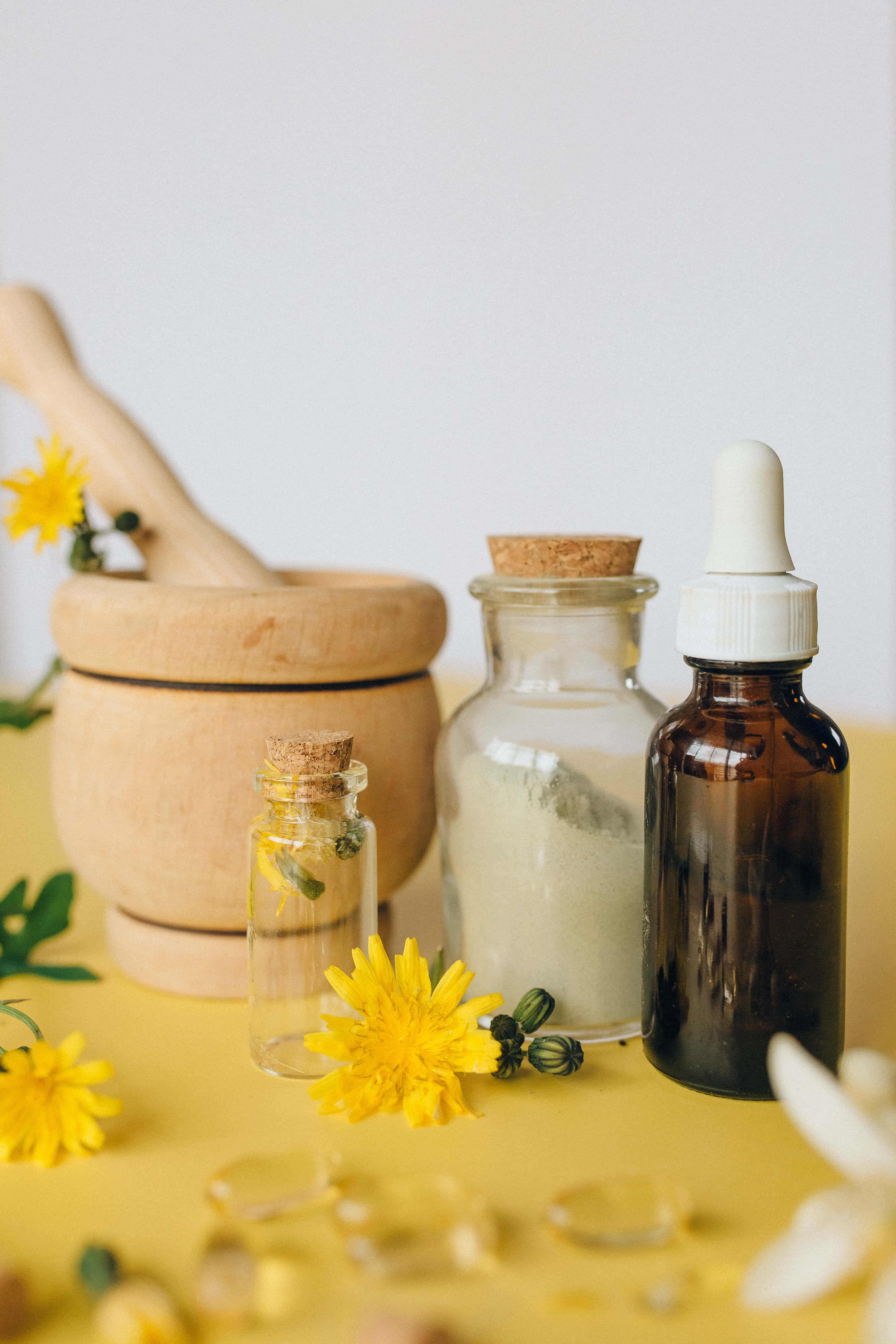 homeopathic dandelion flower, wooden mortar pestle, glass jars, 5K Phone Wallpaper