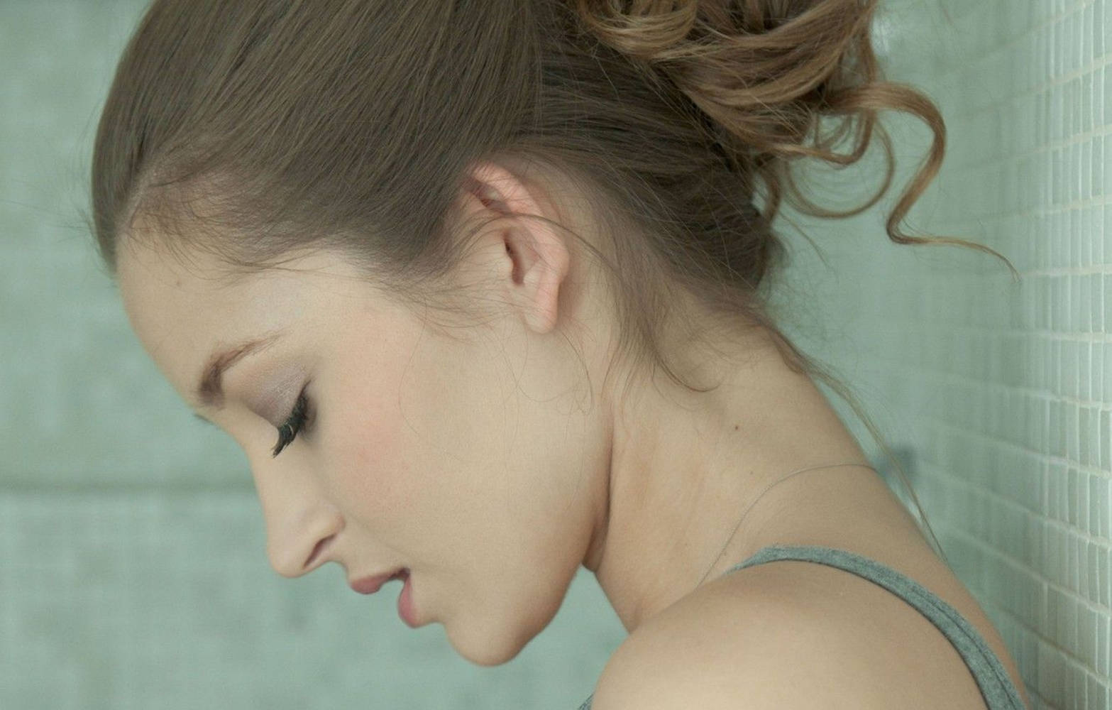 Dani Daniels, shower room, tiled wall, HD Desktop Wallpaper